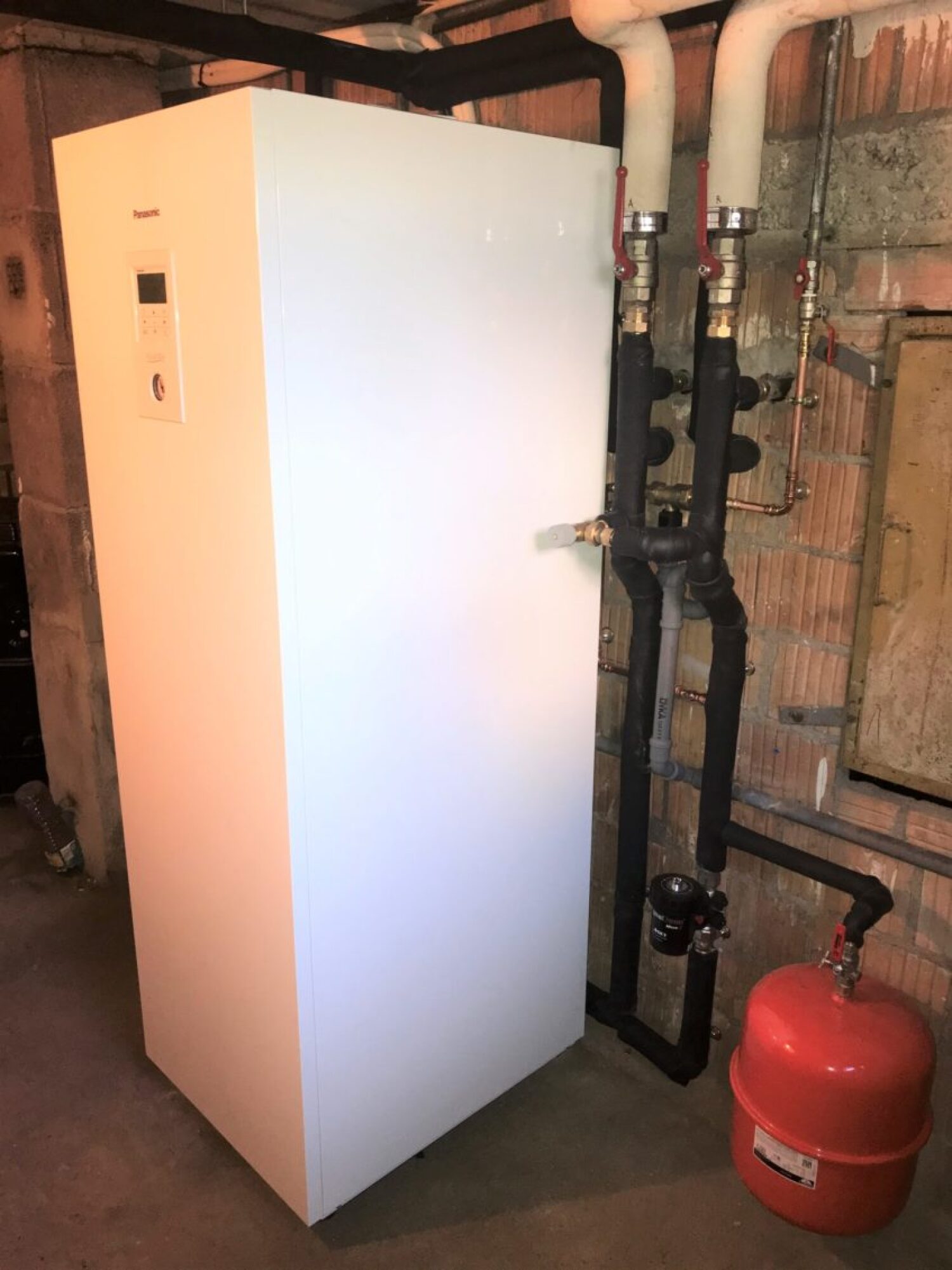 Remplacement chaudière par une PAC AIR-EAU spéciale rénovation TCAP marque PANASONIC à Geispolsheim