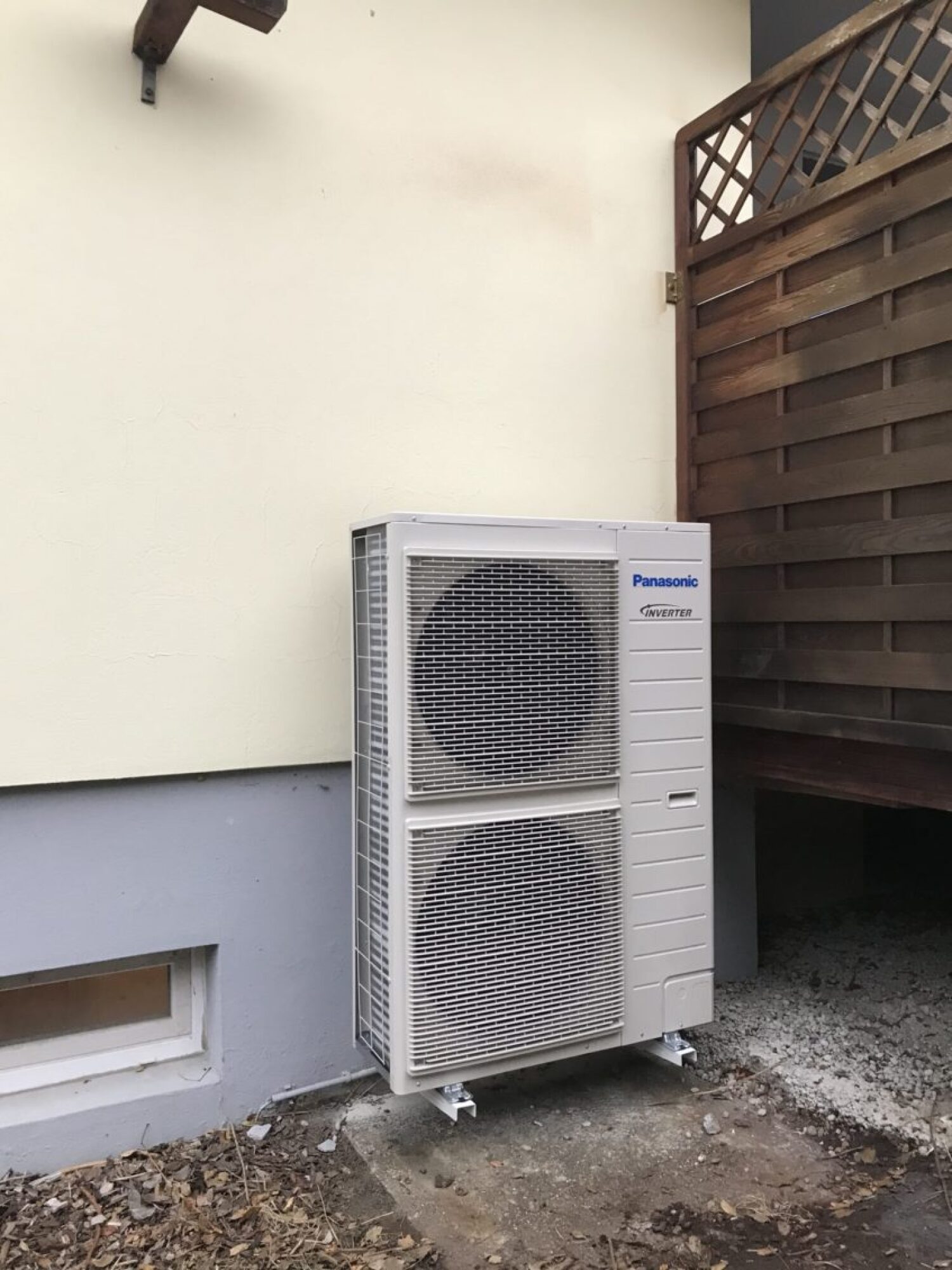 Remplacement chaudière par une PAC AIR-EAU spéciale rénovation modèle TCAP PANASONIC dans une maison à Geispolsheim