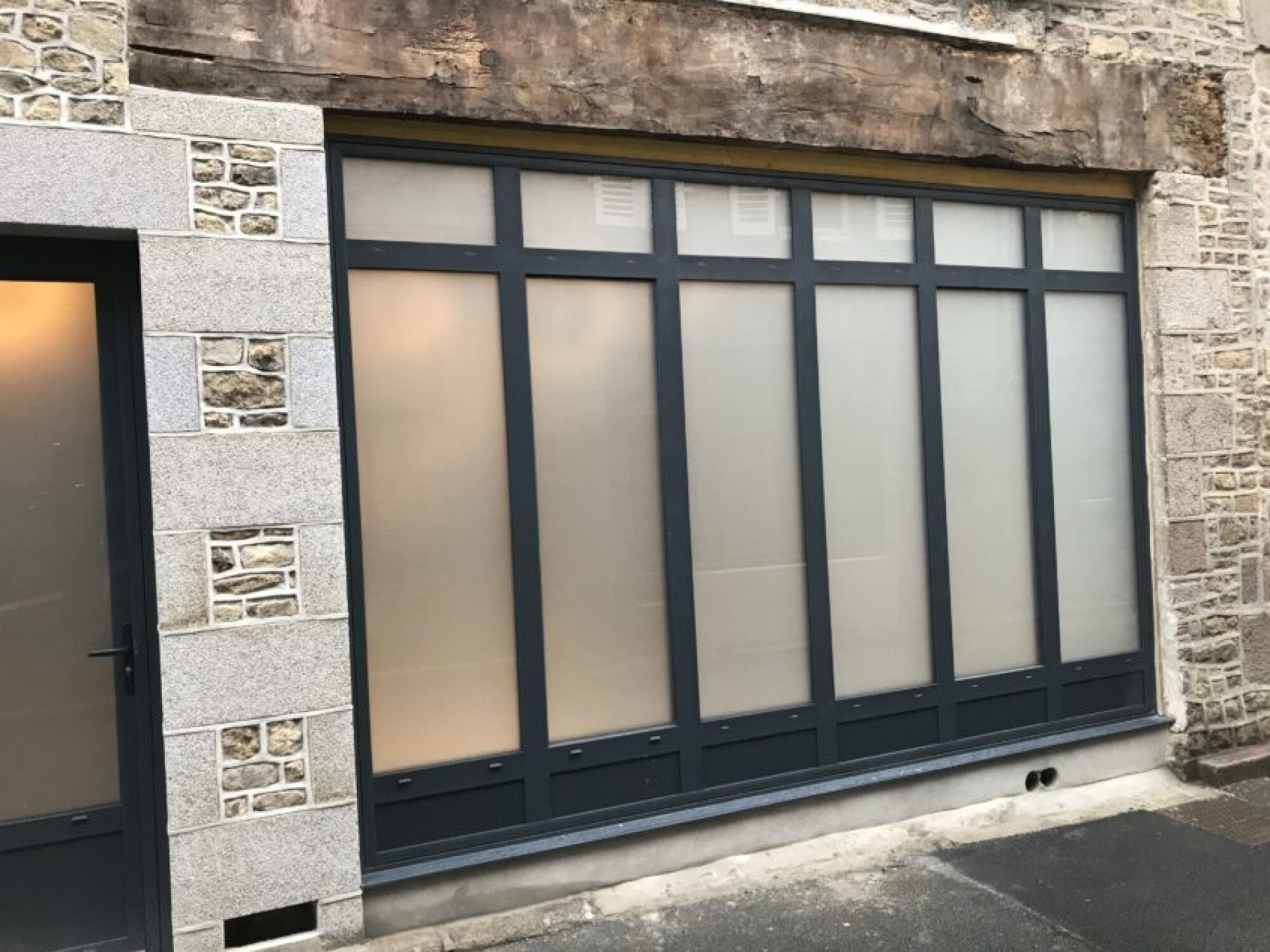 Fourniture et pose de porte en ALU