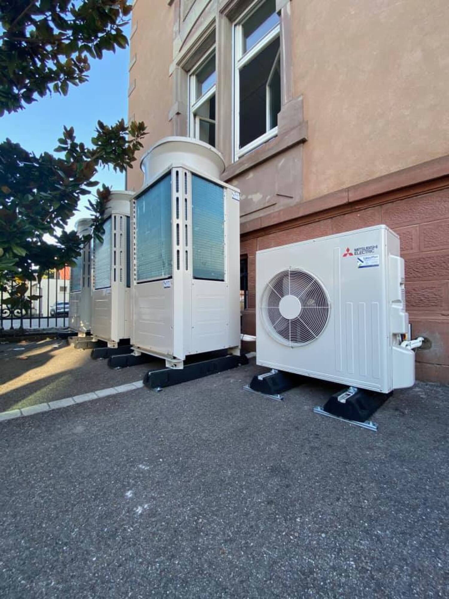 Installation pompe à chaleur AIR/EAU - Mitsubishi