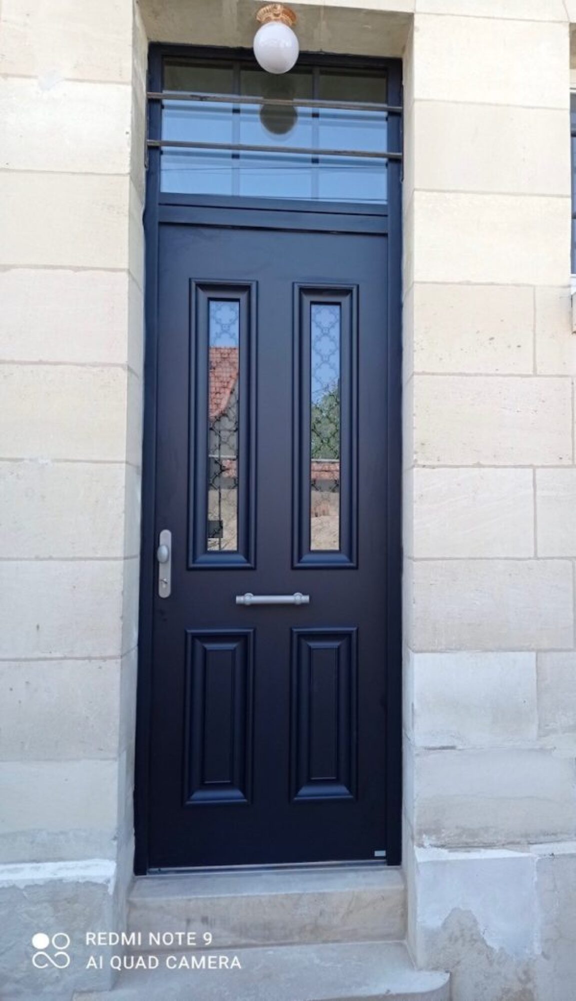 Porte d'entrée en aluminium