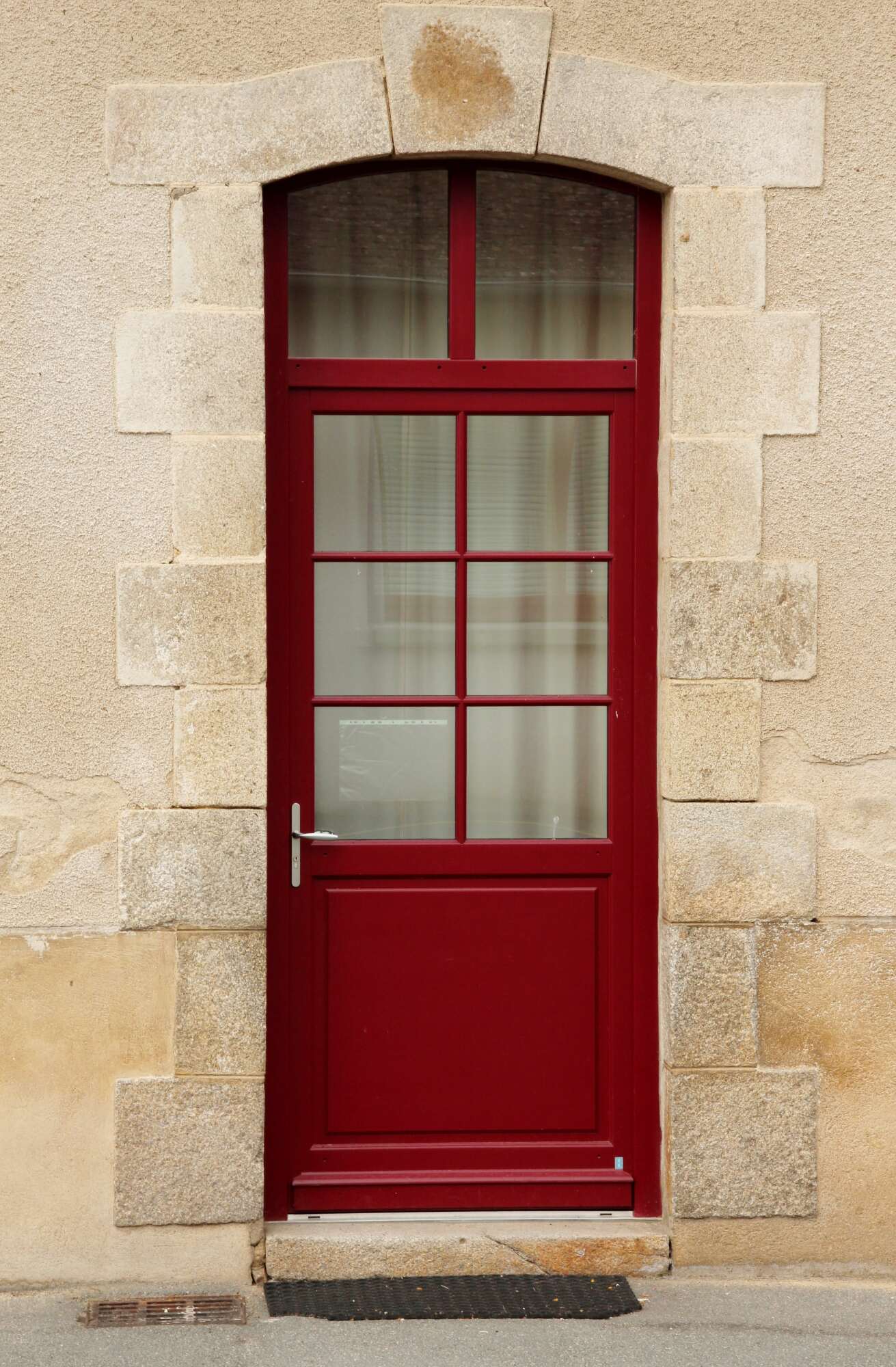 Installation de porte d'entrée ATULAM
