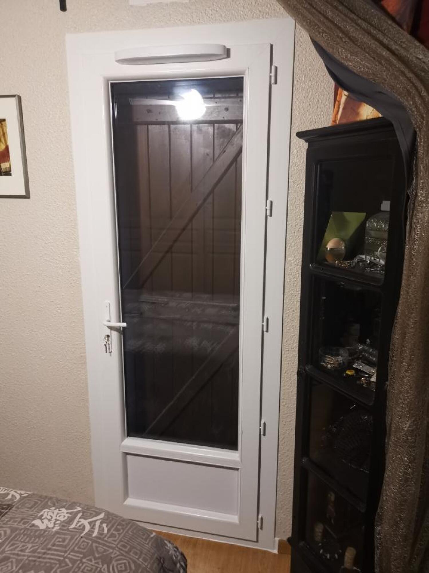 Porte-fenêtre PVC 1 vantail