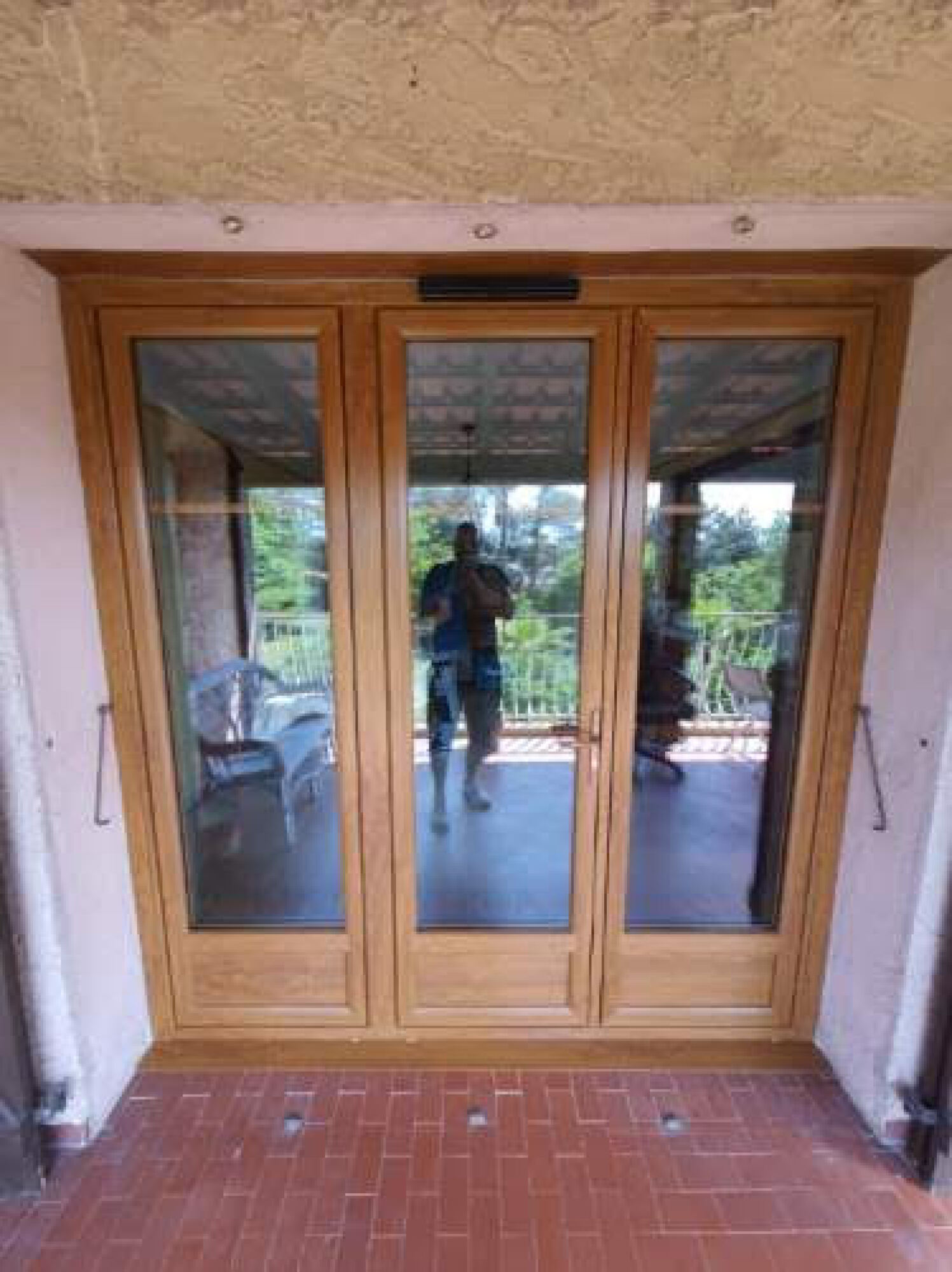Porte-fenêtre PVC 3 vantaux – Clairs de vitrage égaux