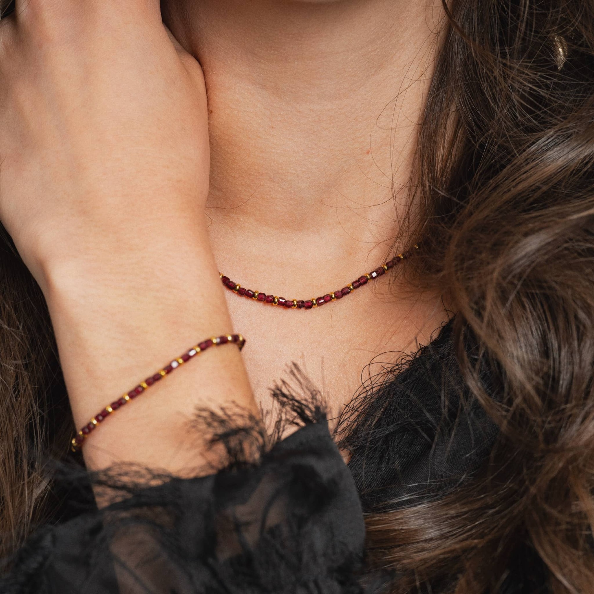 Bracelet Karia en pierres Grenat
