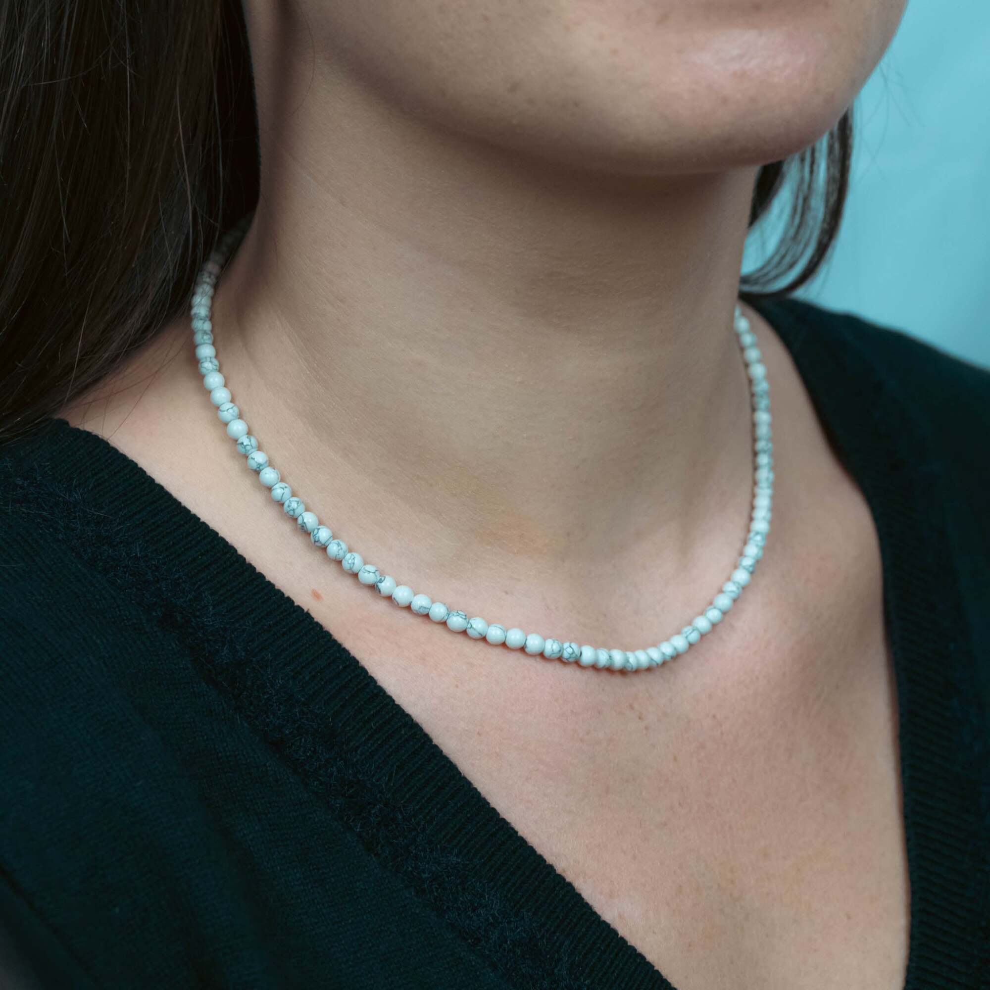 Collier Serena en pierres Howlite