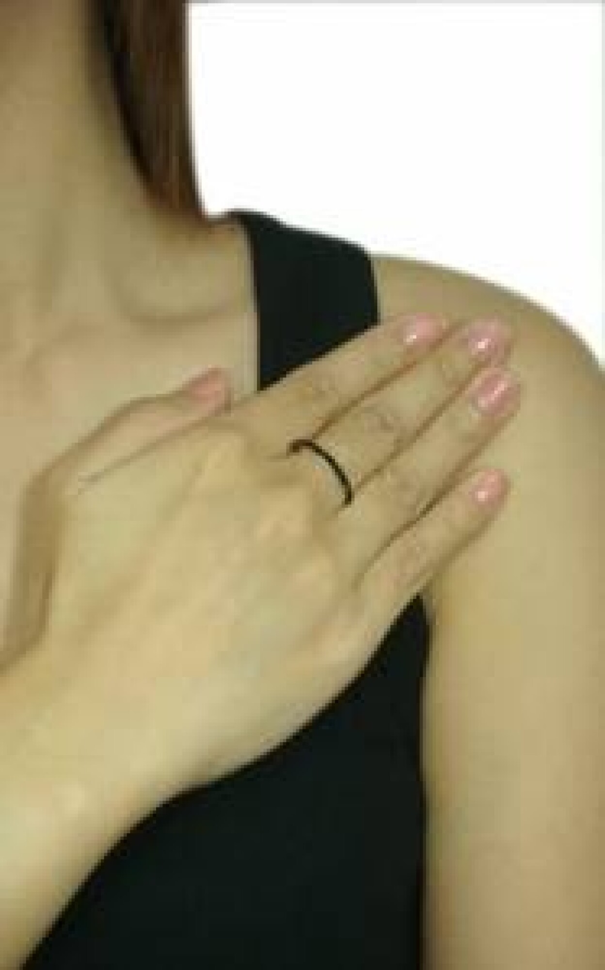 Bague anneau en argent strass noir