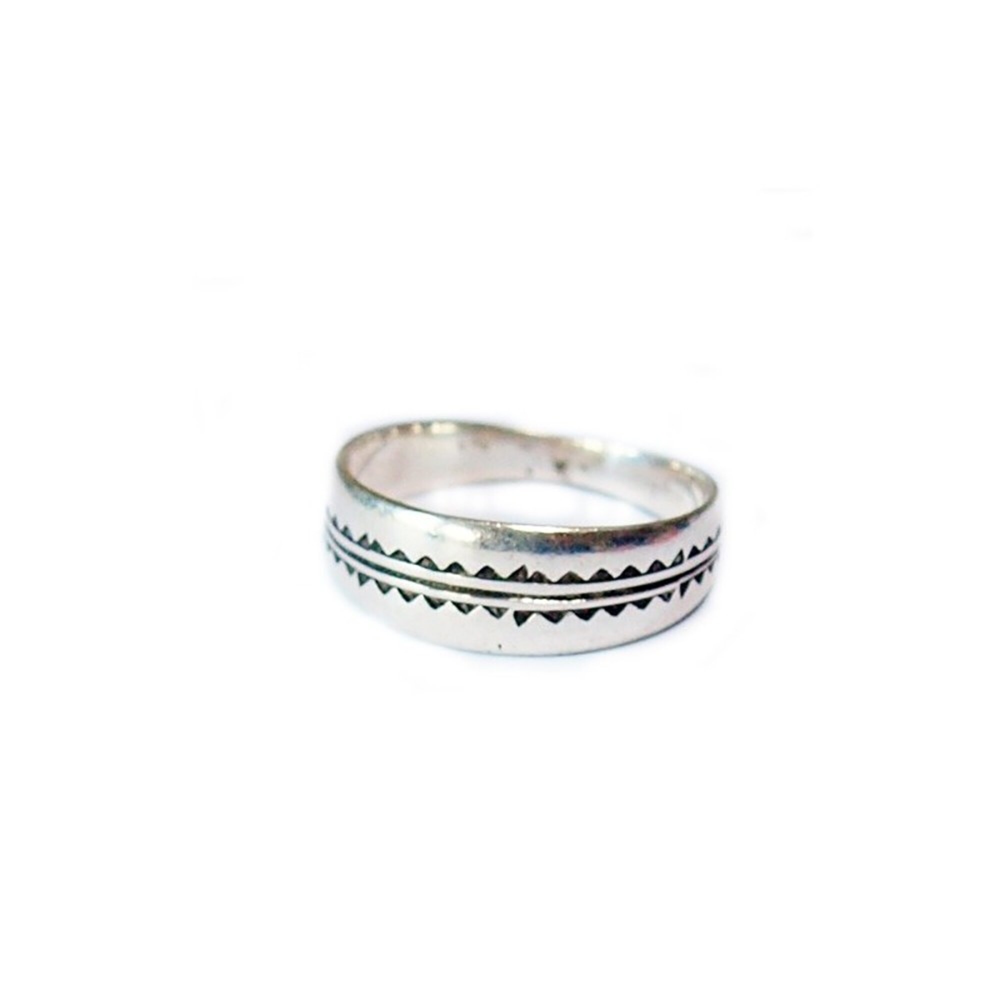 Bague, anneau touareg ciselé
