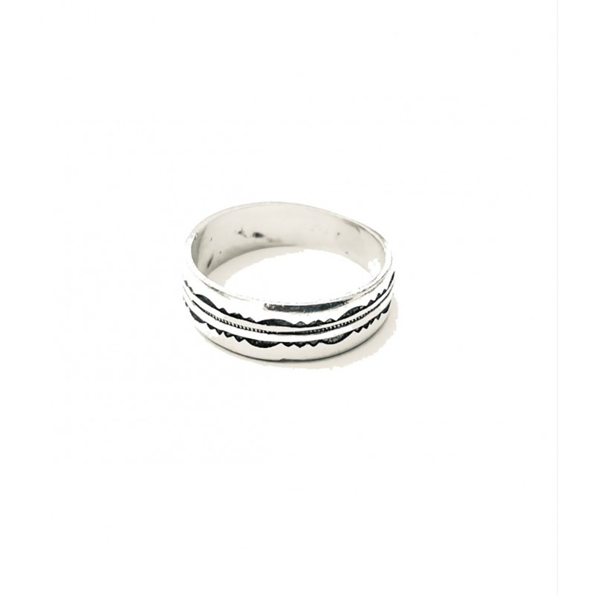 Bague, anneau touareg ciselé