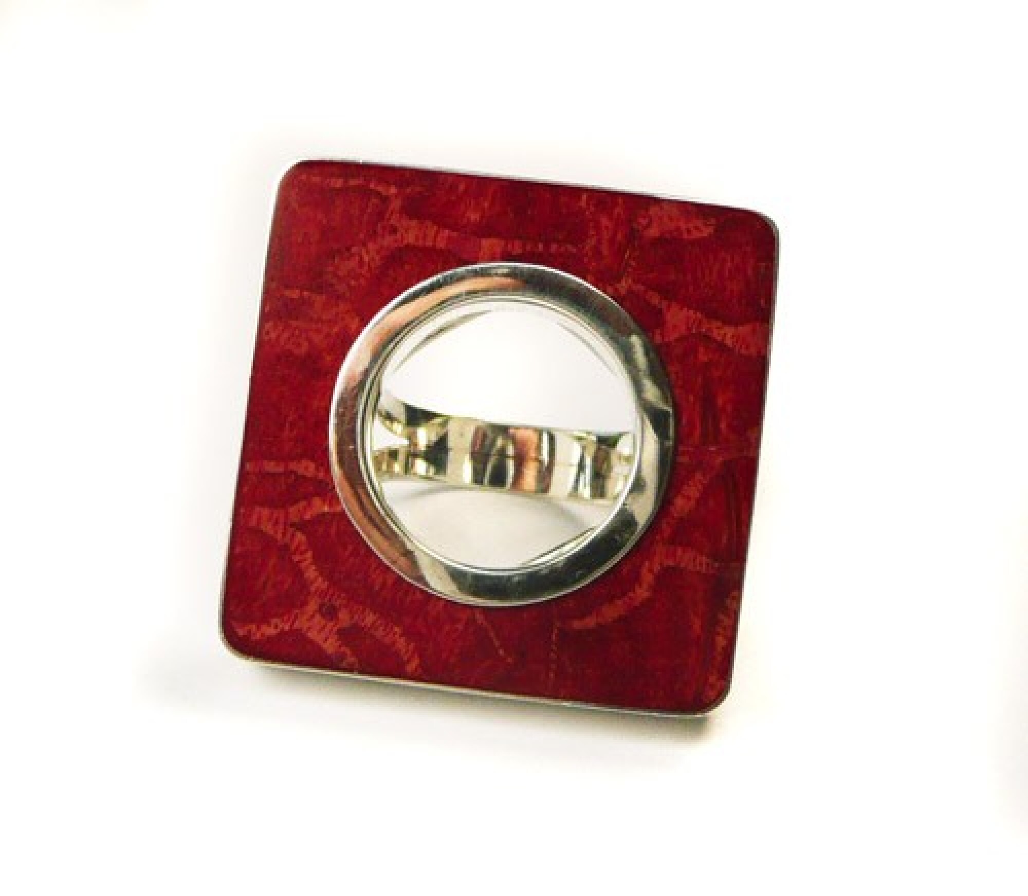Bague carrée en argent et gorgone rouge