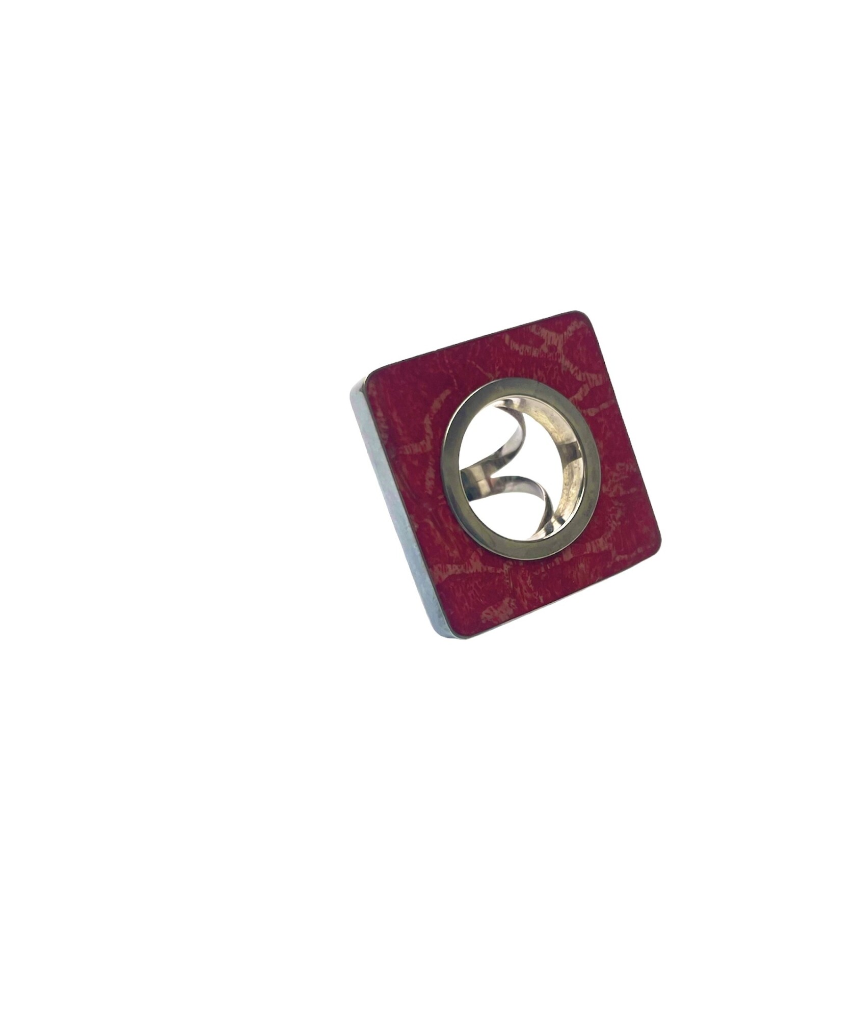 Bague carrée en argent et gorgone rouge