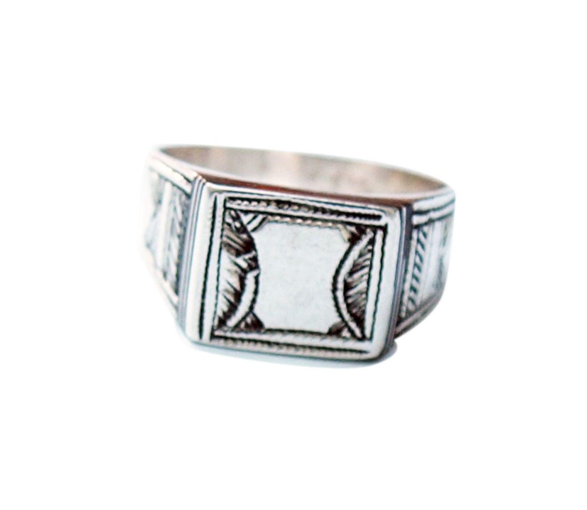 Bague chevalière touareg en argent massif