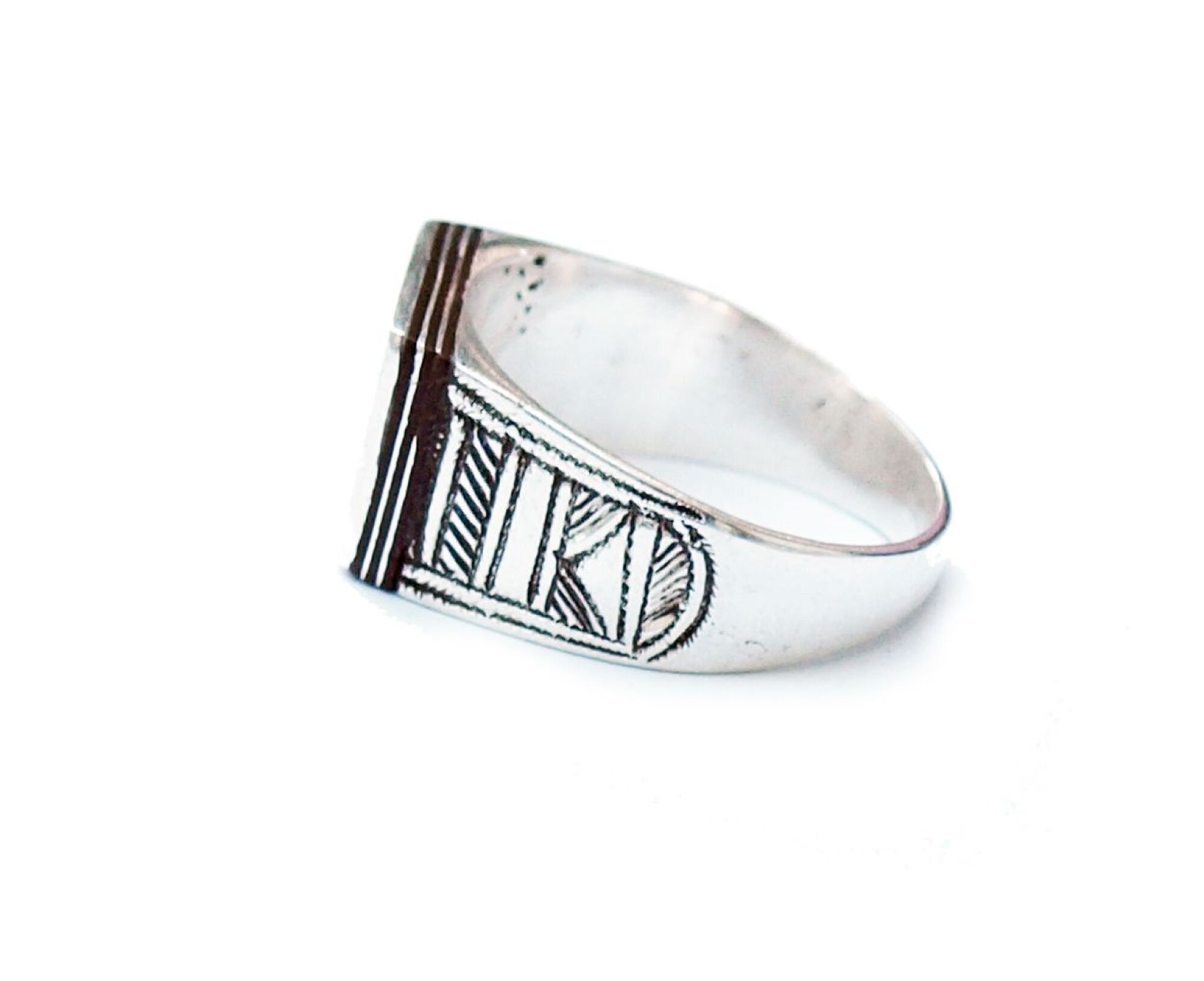 Bague chevalière touareg en argent massif