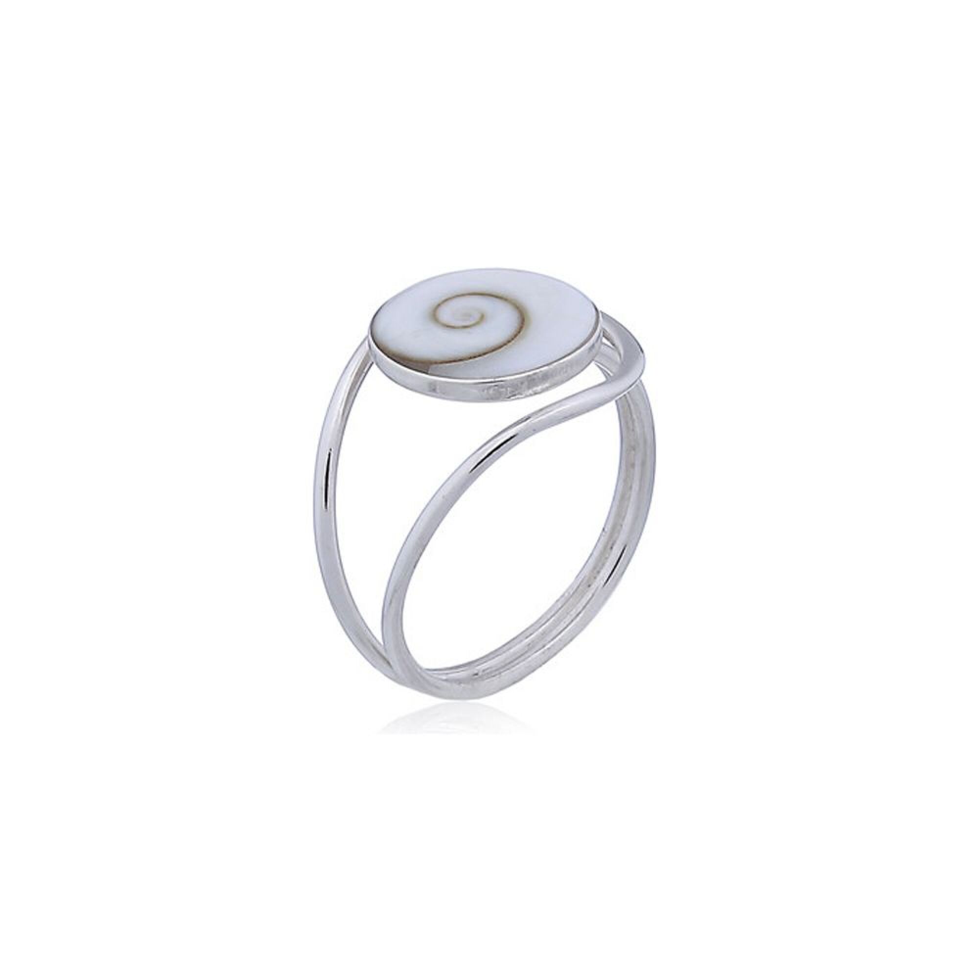 Bague en argent , cabochon oeil de sainte lucie