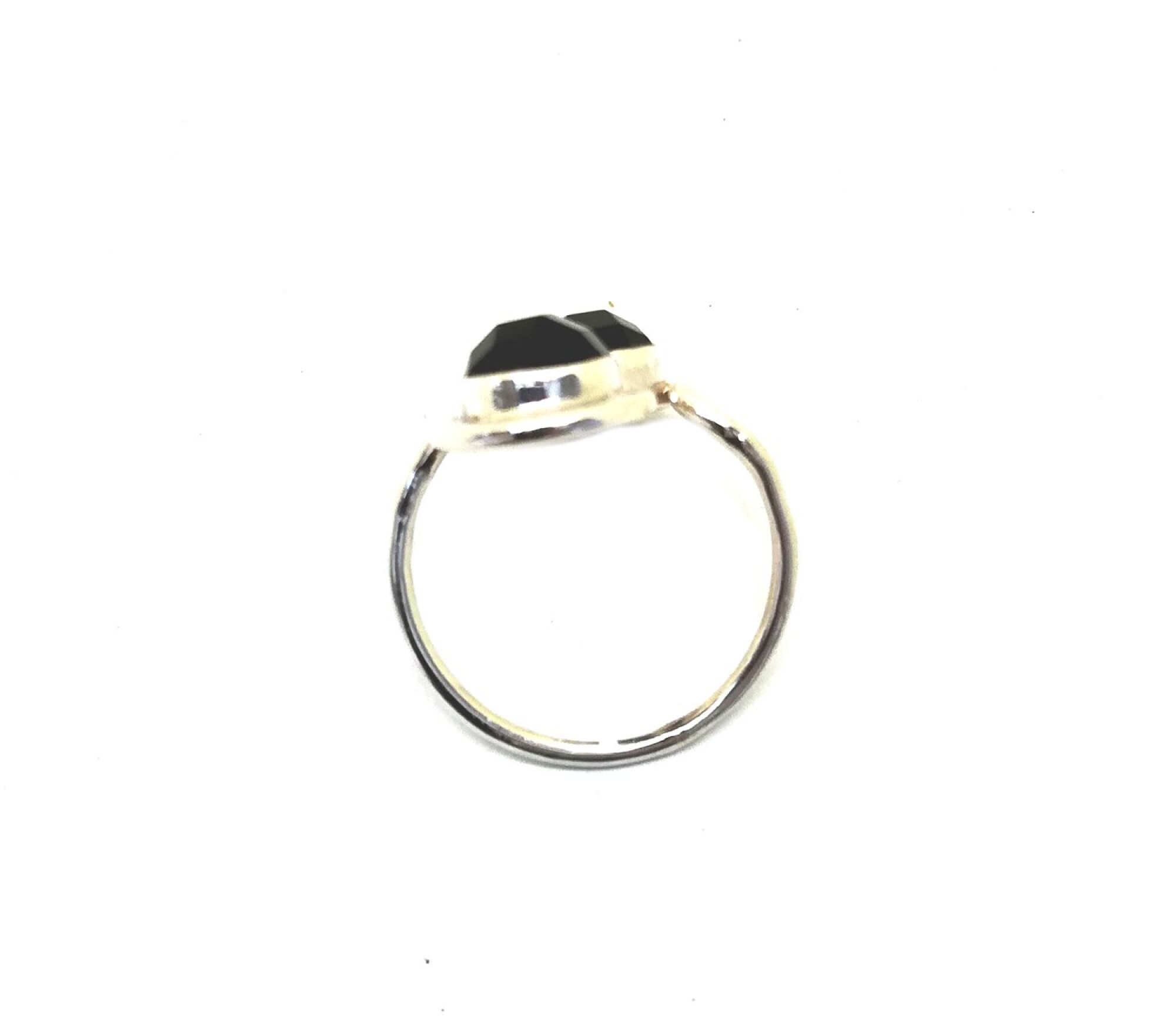 Bague en argent et agate noire