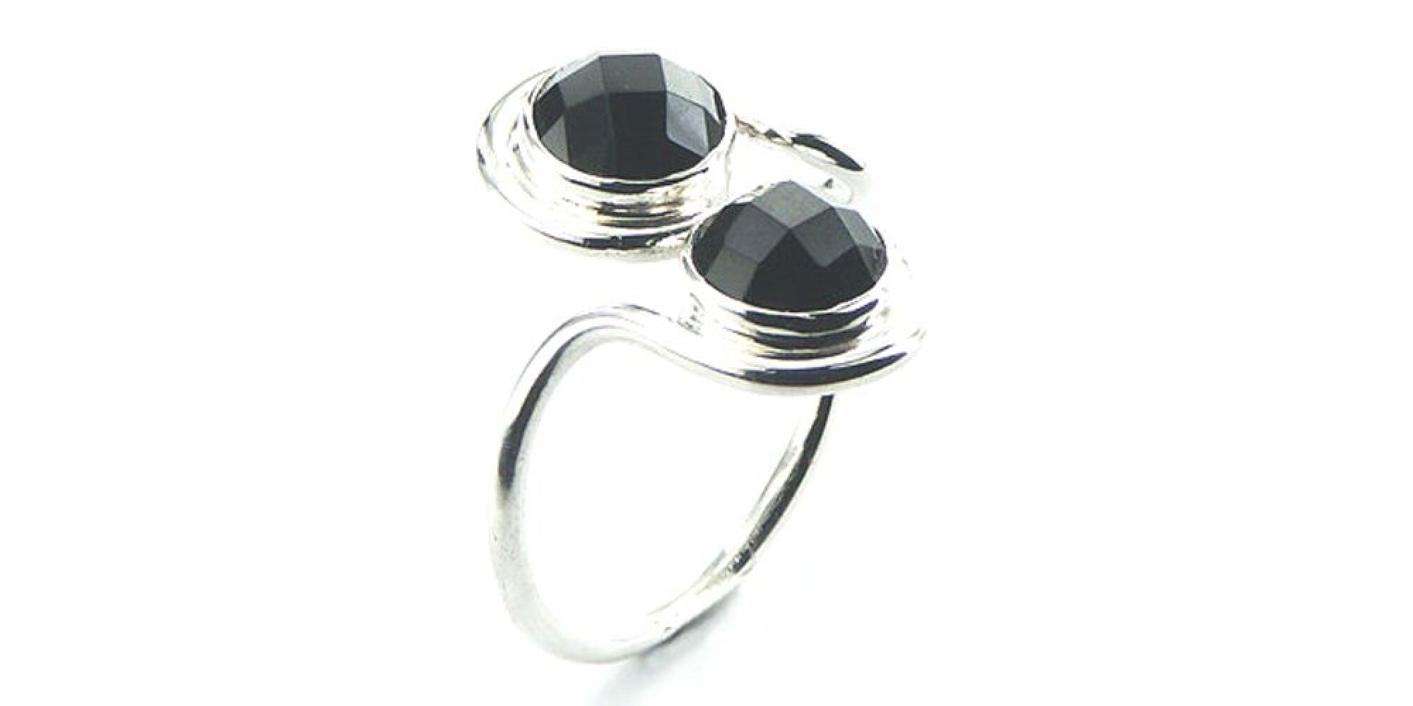 Bague en argent et agate noire