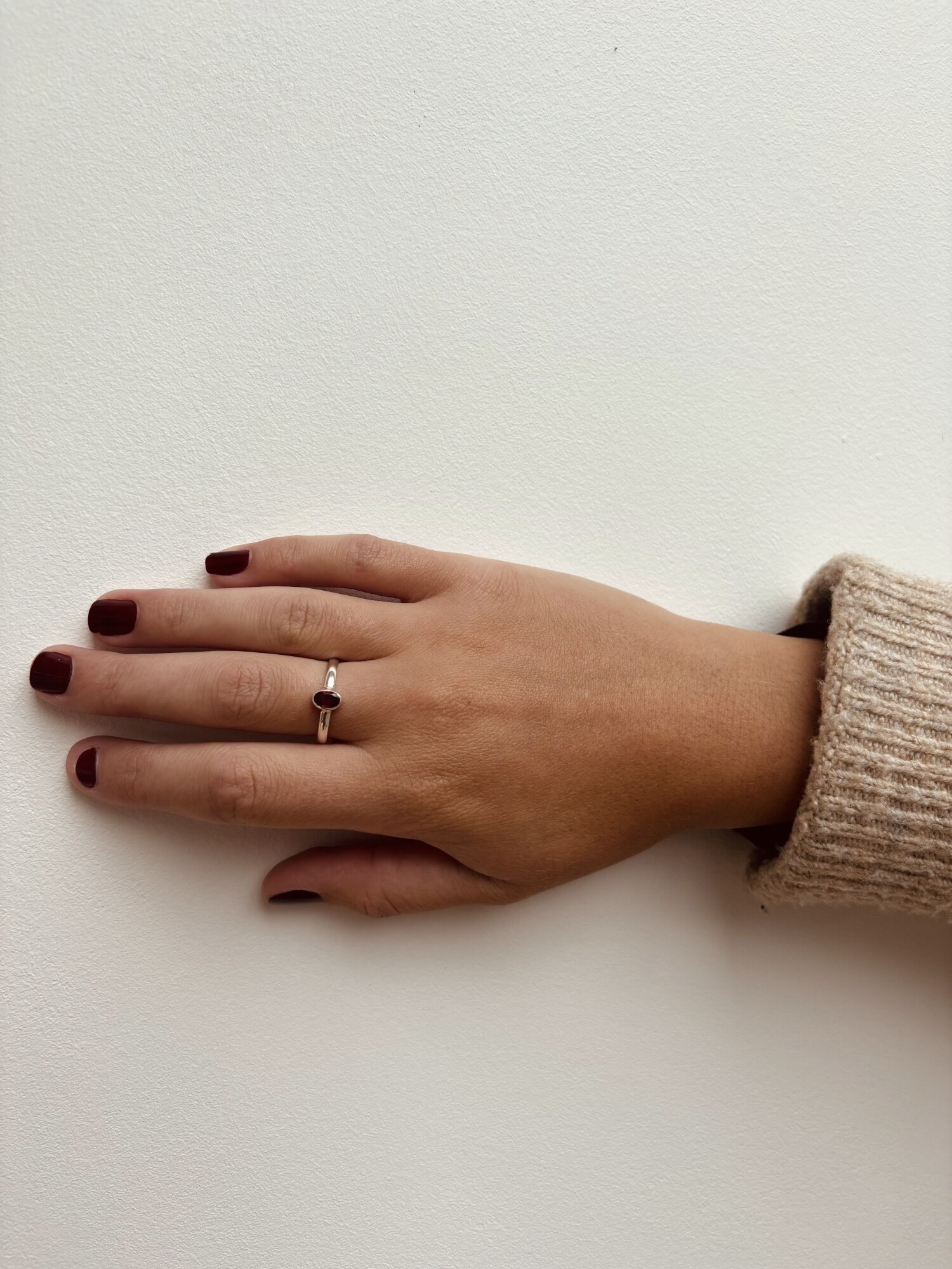 Bague en argent et grenat rouge