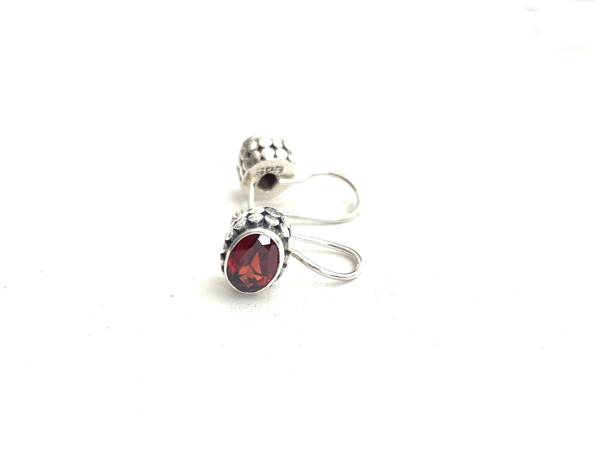 Boucles d'oreilles goutte en grenat