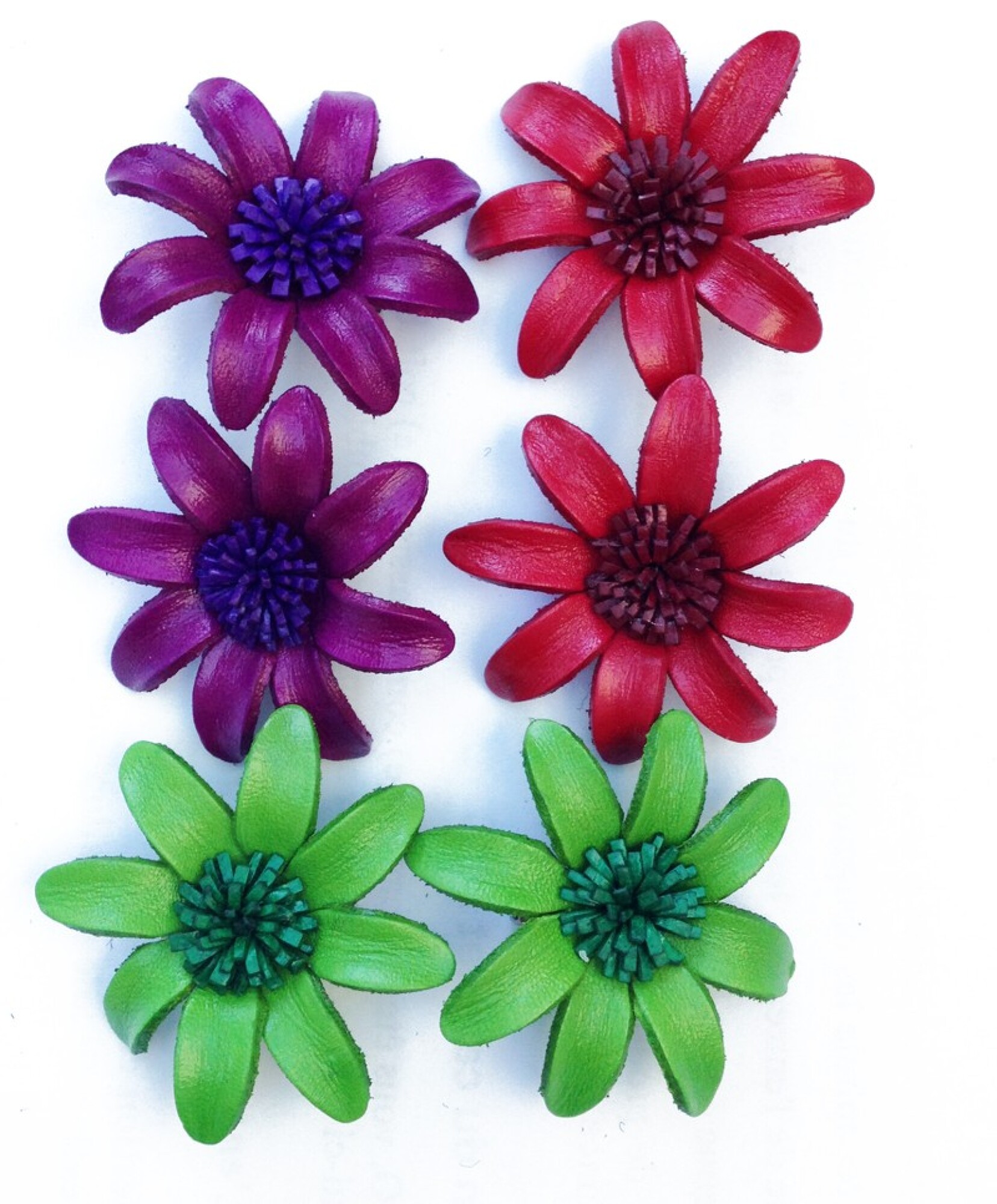 Broche fleur marguerite en cuir coloré - couleur au choix