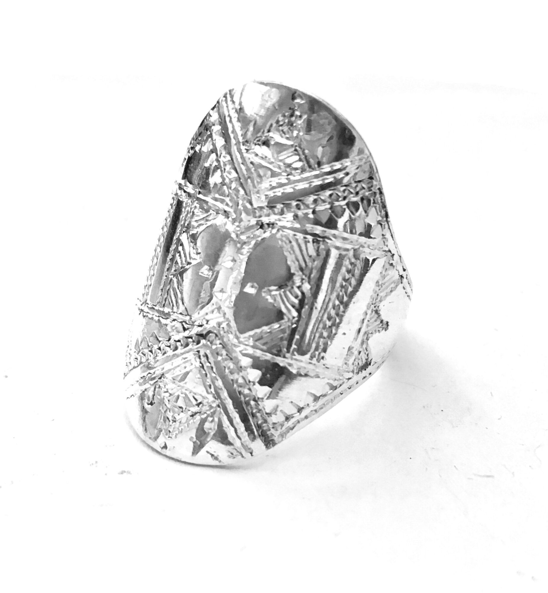 Longue Bague Touareg gravée à la main