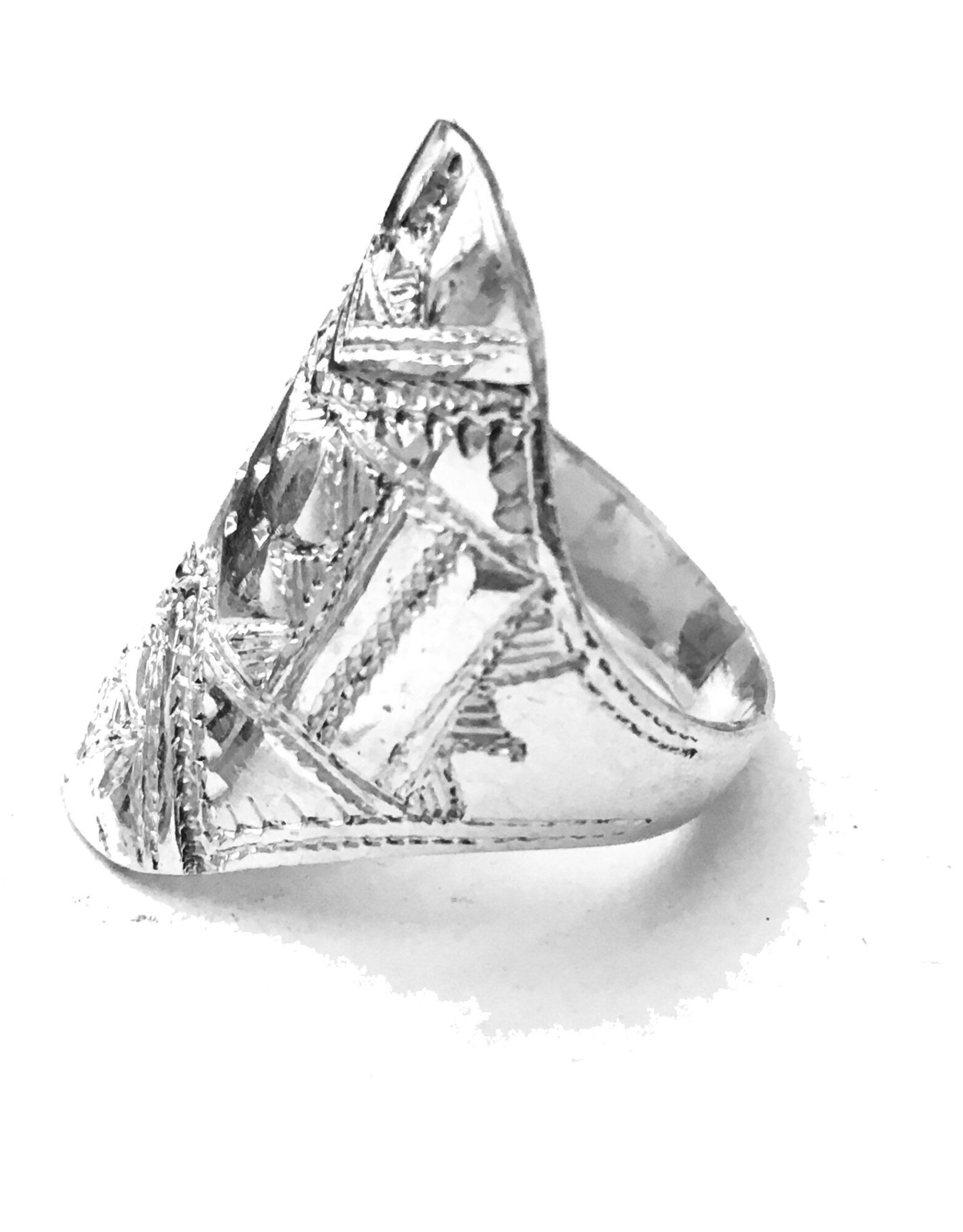 Longue Bague Touareg gravée à la main