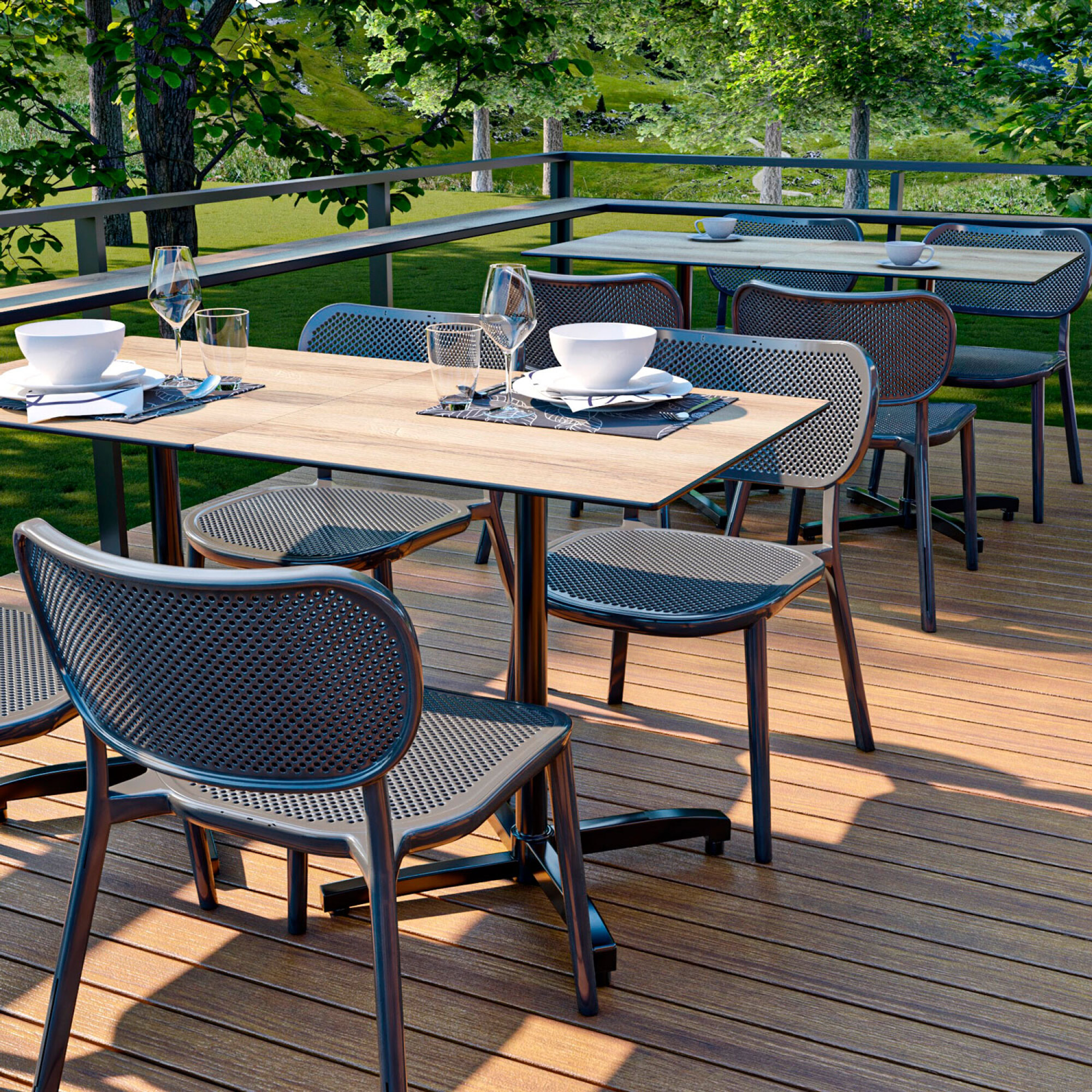 Lot de 1 table pliable décor chêne + 2 chaises pour terrasse