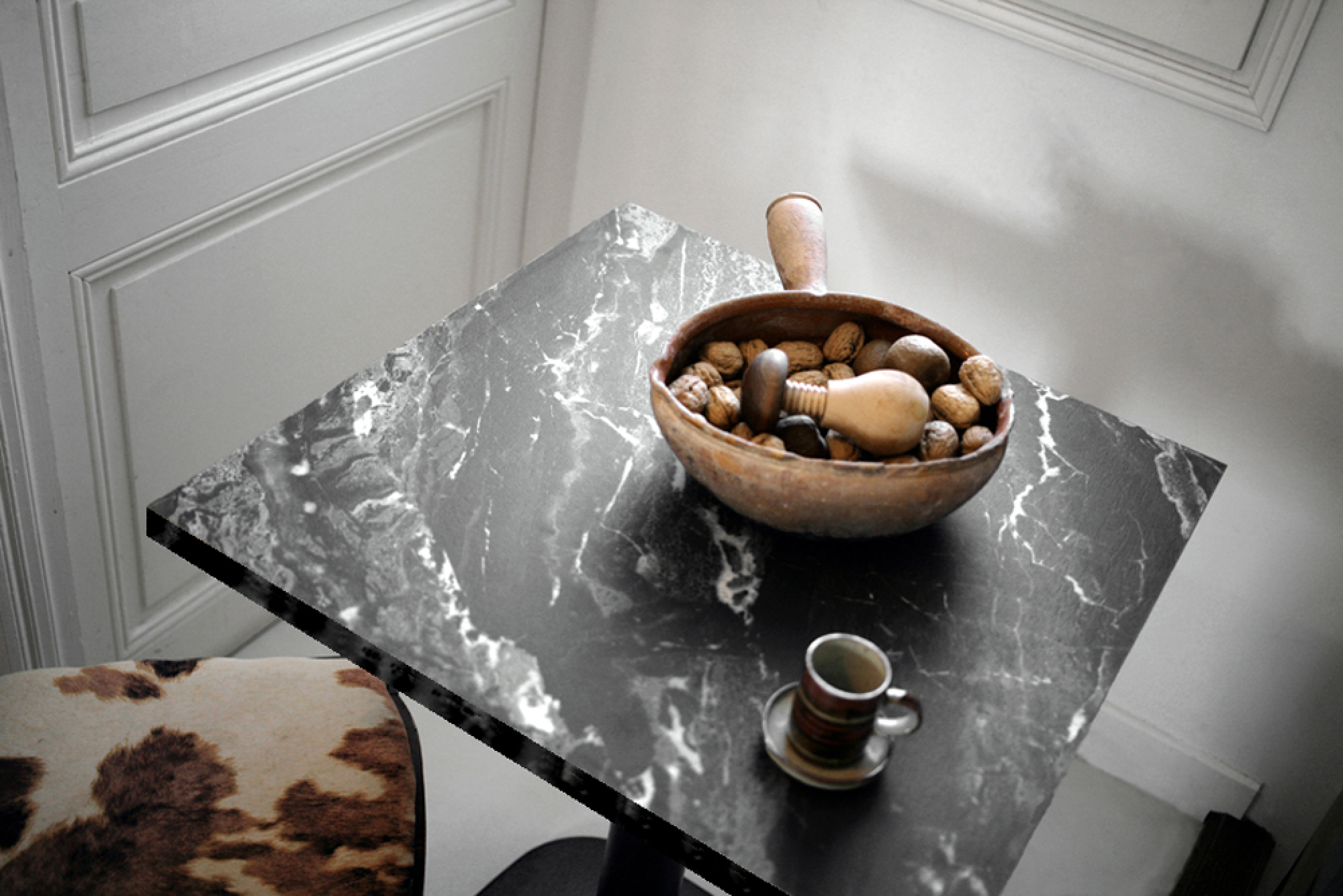 Table 70x70cm - modèle Bazila marbre royal