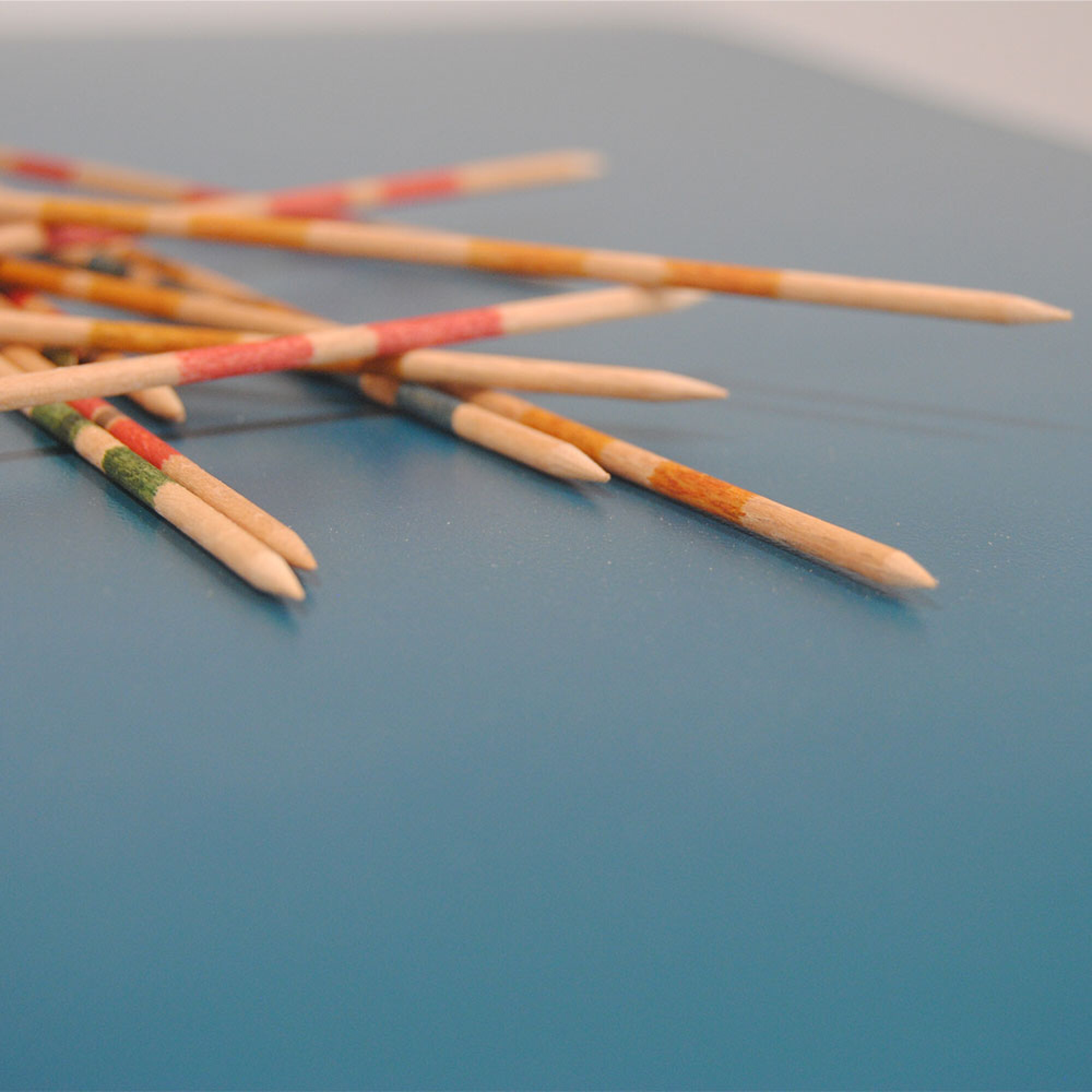 Table 70x70cm - modèle Dina bleu de prusse