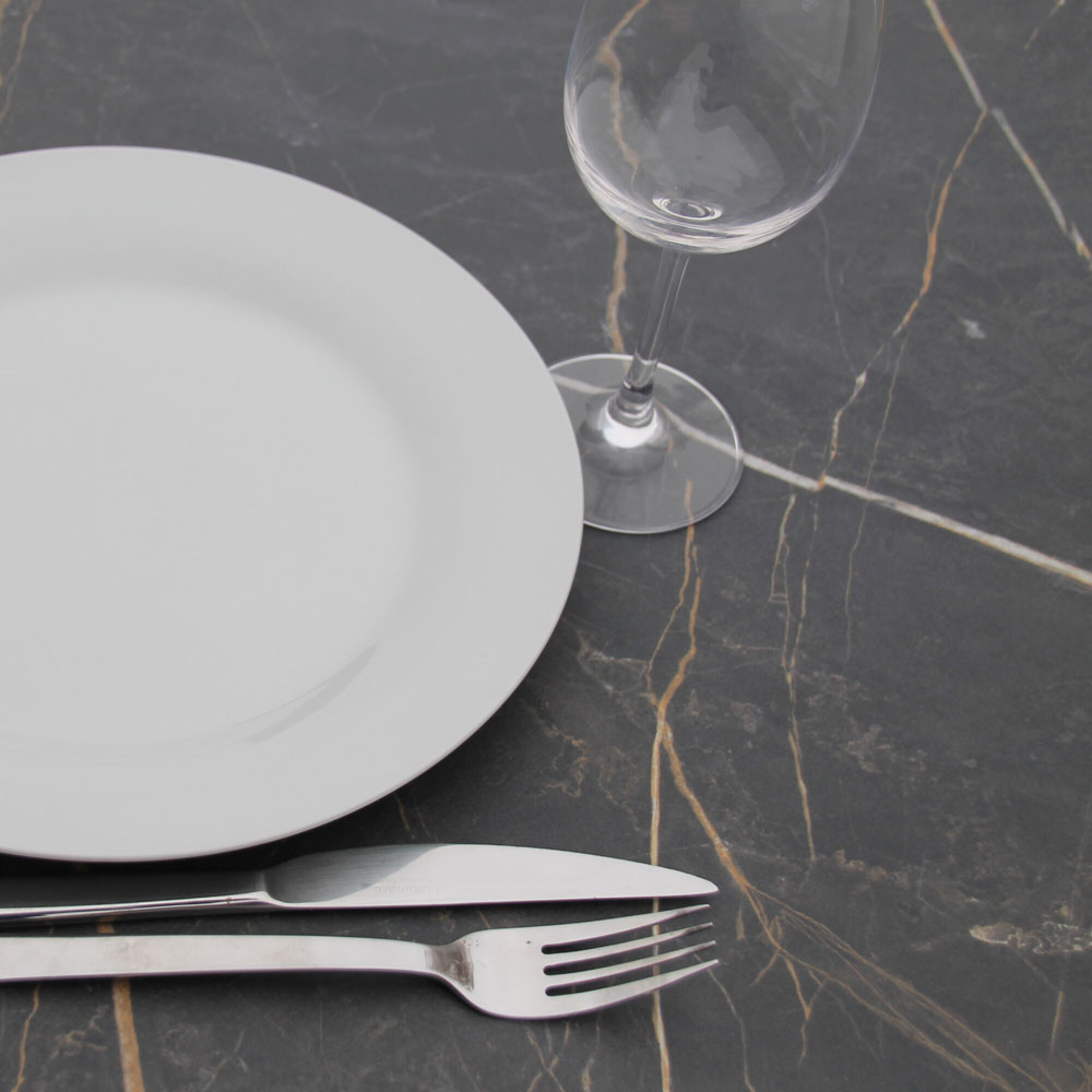 Table 70x70cm - modèle Milan marbre samas