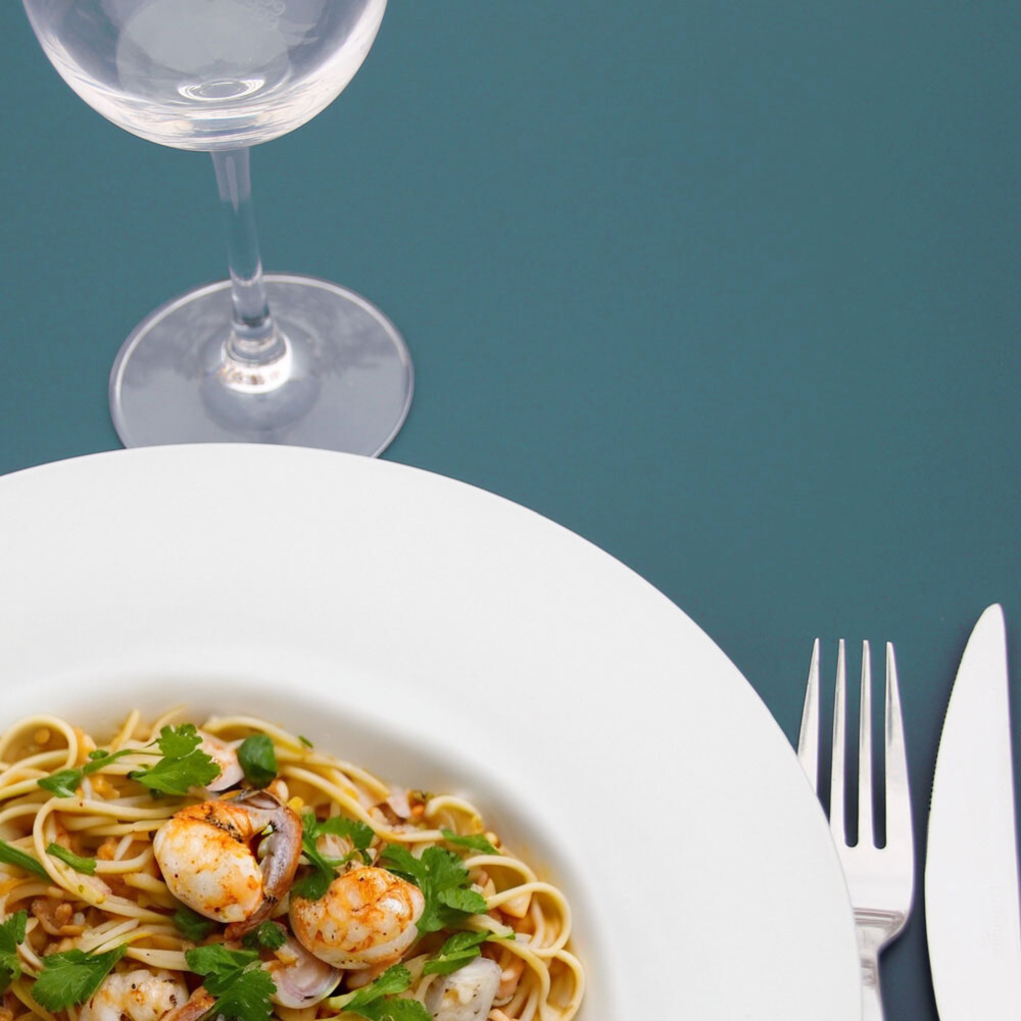 Table 70x70cm - modèle Rome bleu de prusse