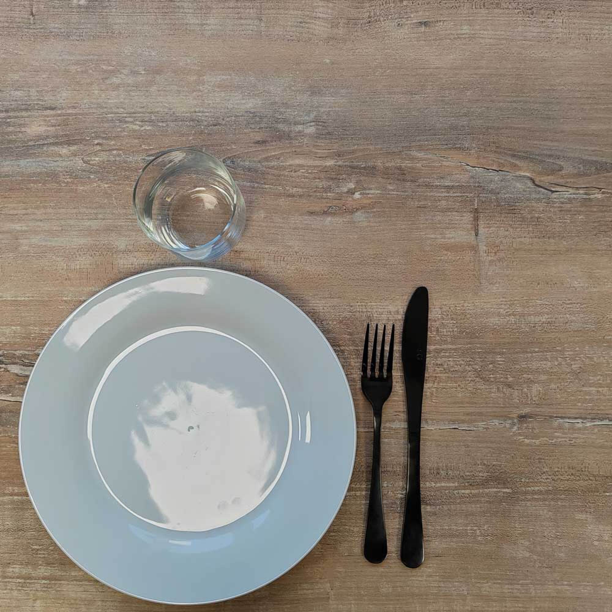 Table 70x70cm - modèle Round pied blanc chêne slovène