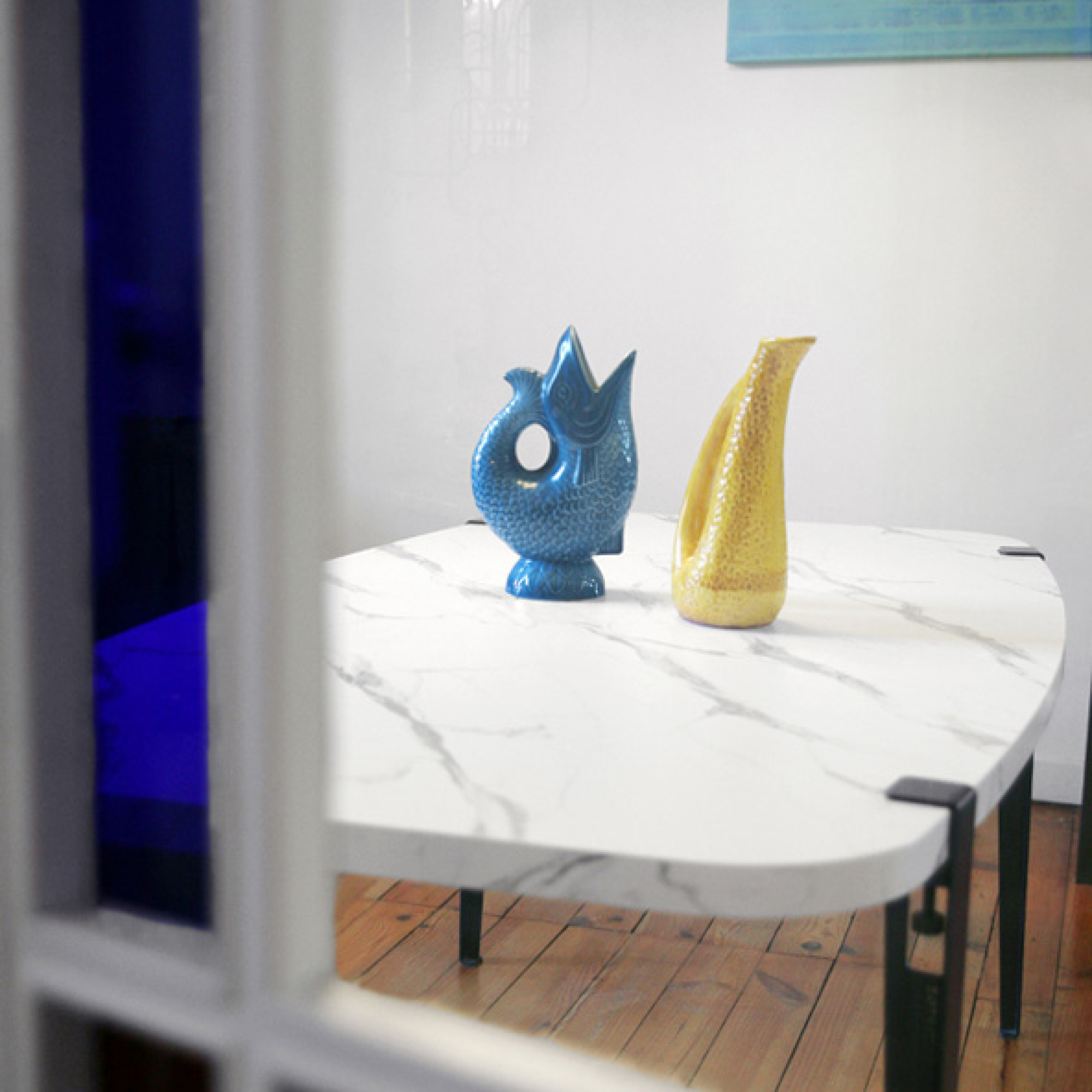 Table 90x90cm - modèle Bazila marbre blanc
