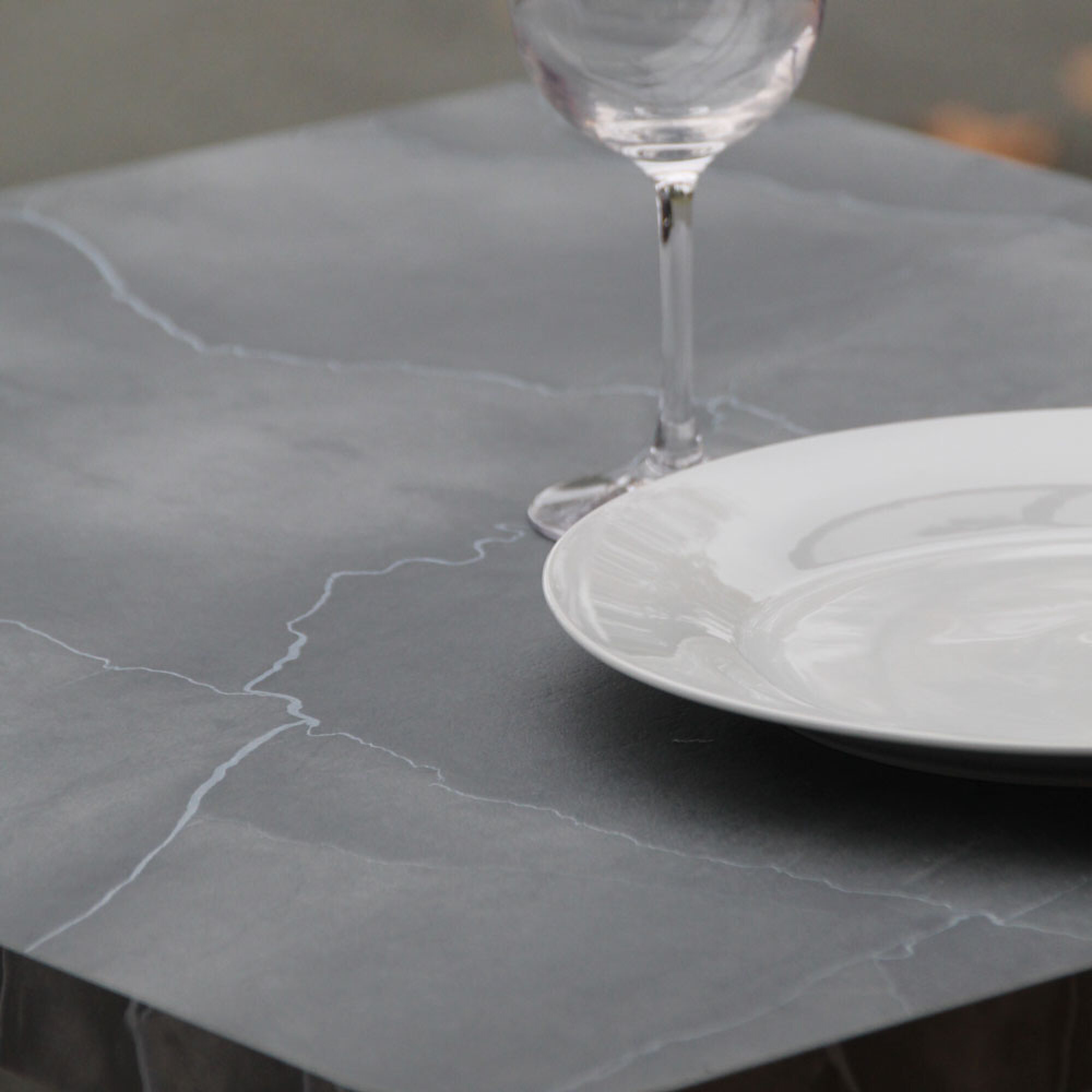 Table Ø120cm - modèle Rome marbré lune bleue