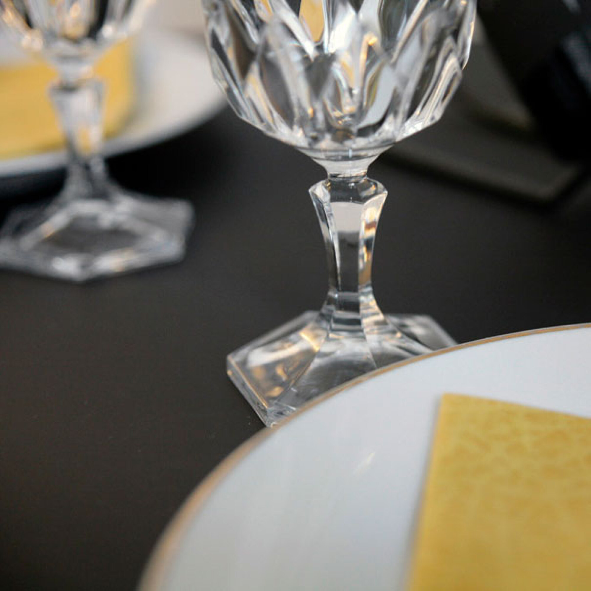 Table Ø120cm Rome bistrot noire