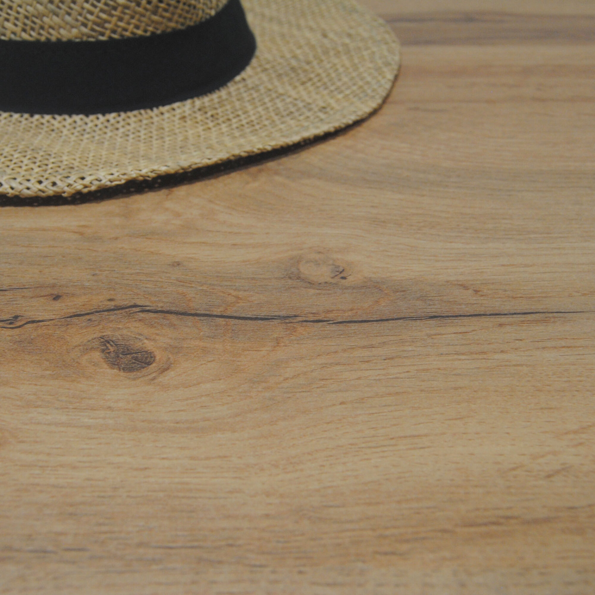 Table Ø70cm - modèle Milan chene armor