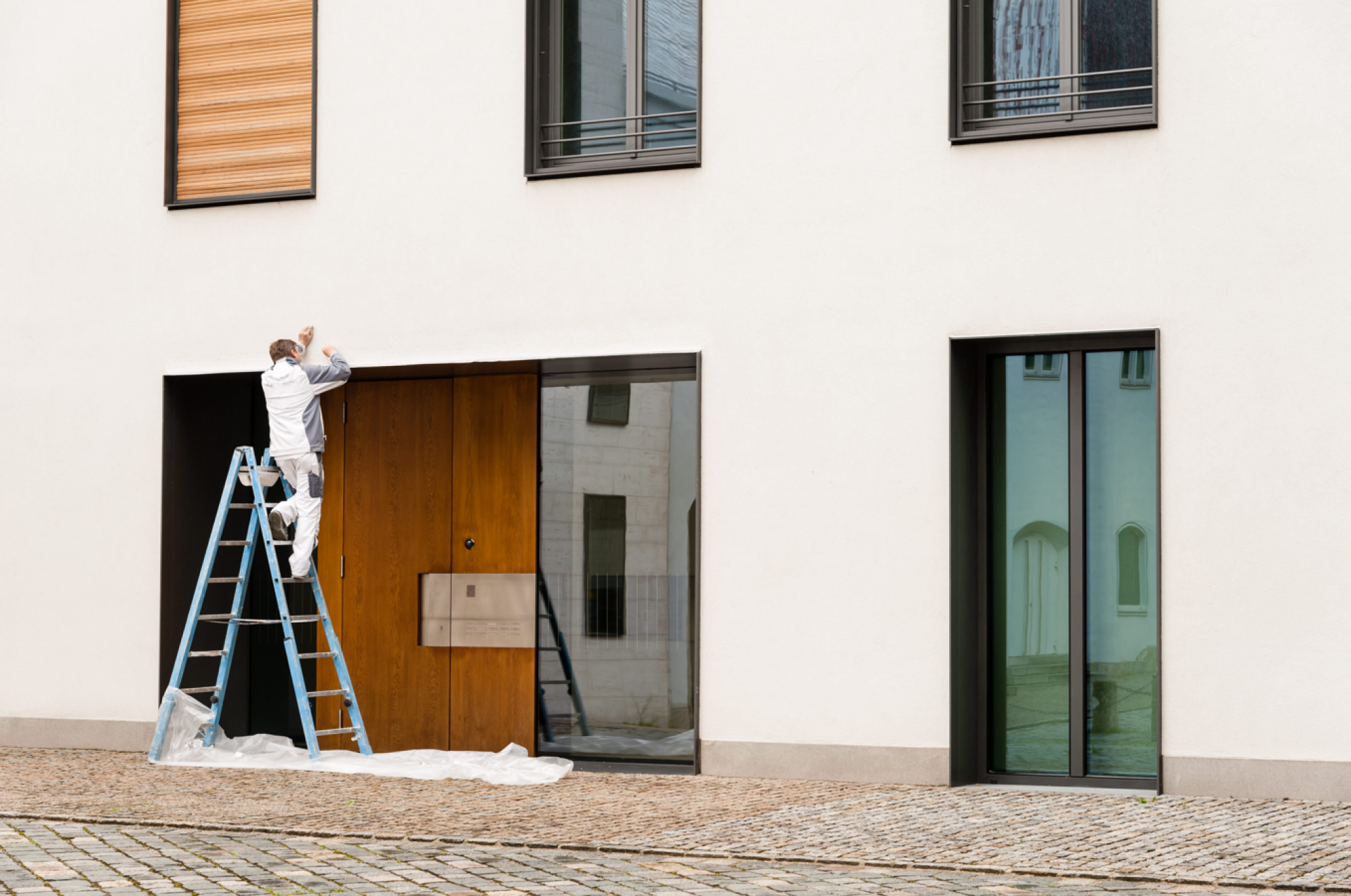 Peinture extérieure pour surfaces humides