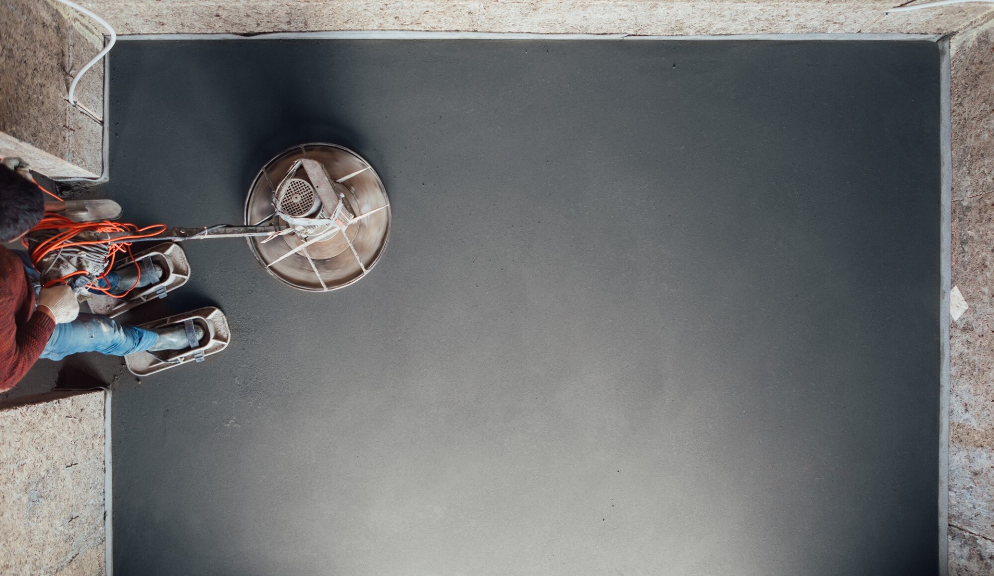 Application vernis béton ciré