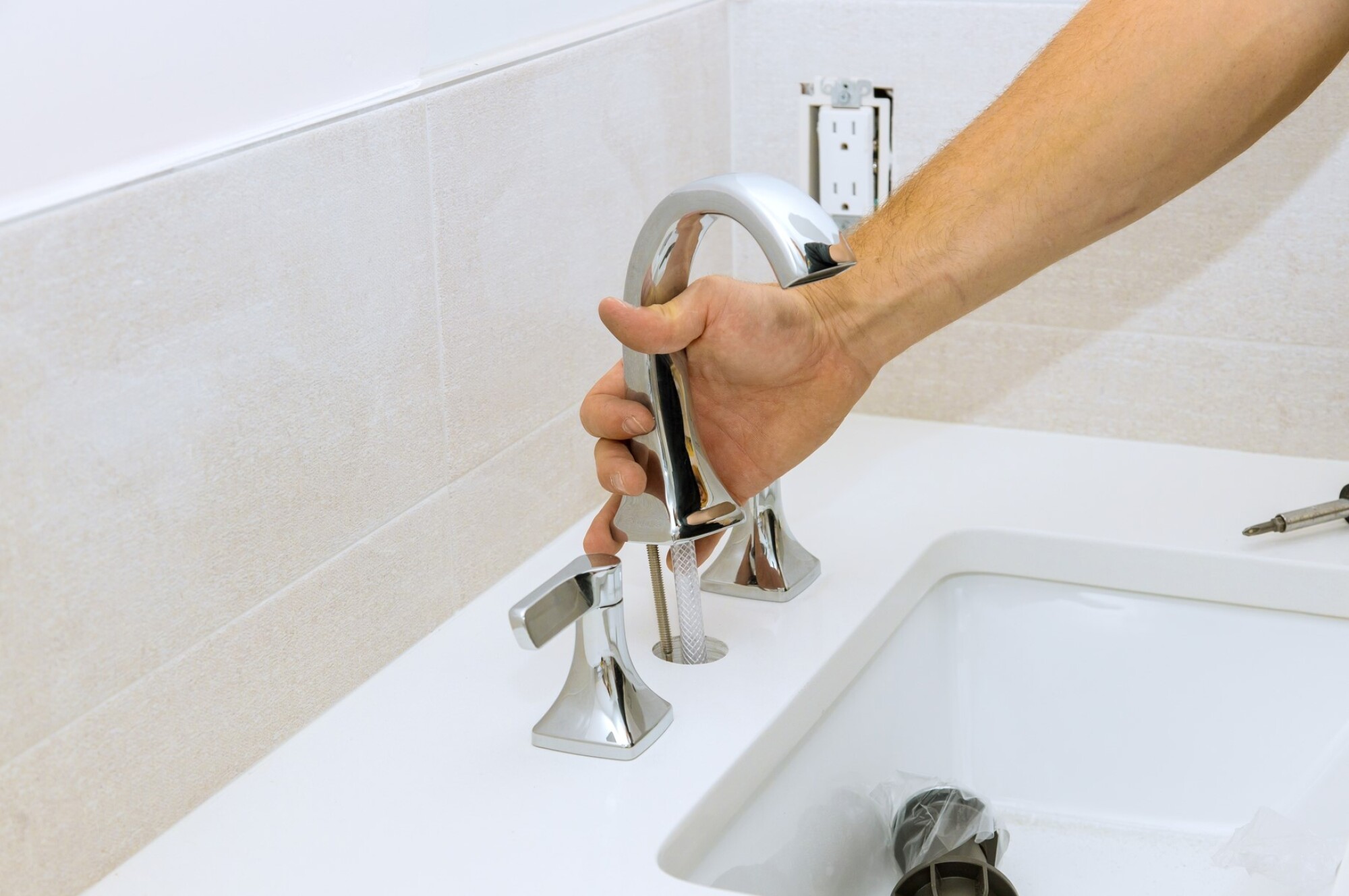 Entretien robinetterie de lavabo