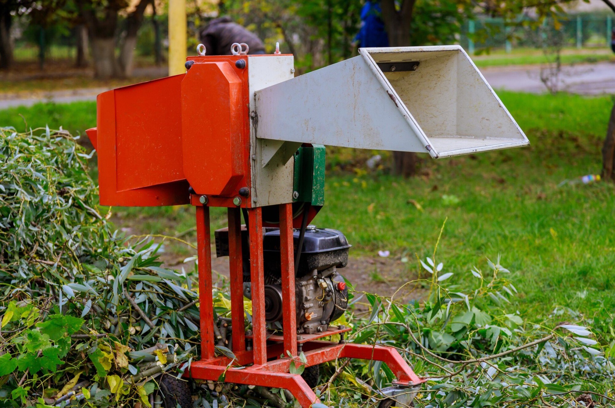 Broyeur végétaux électrique