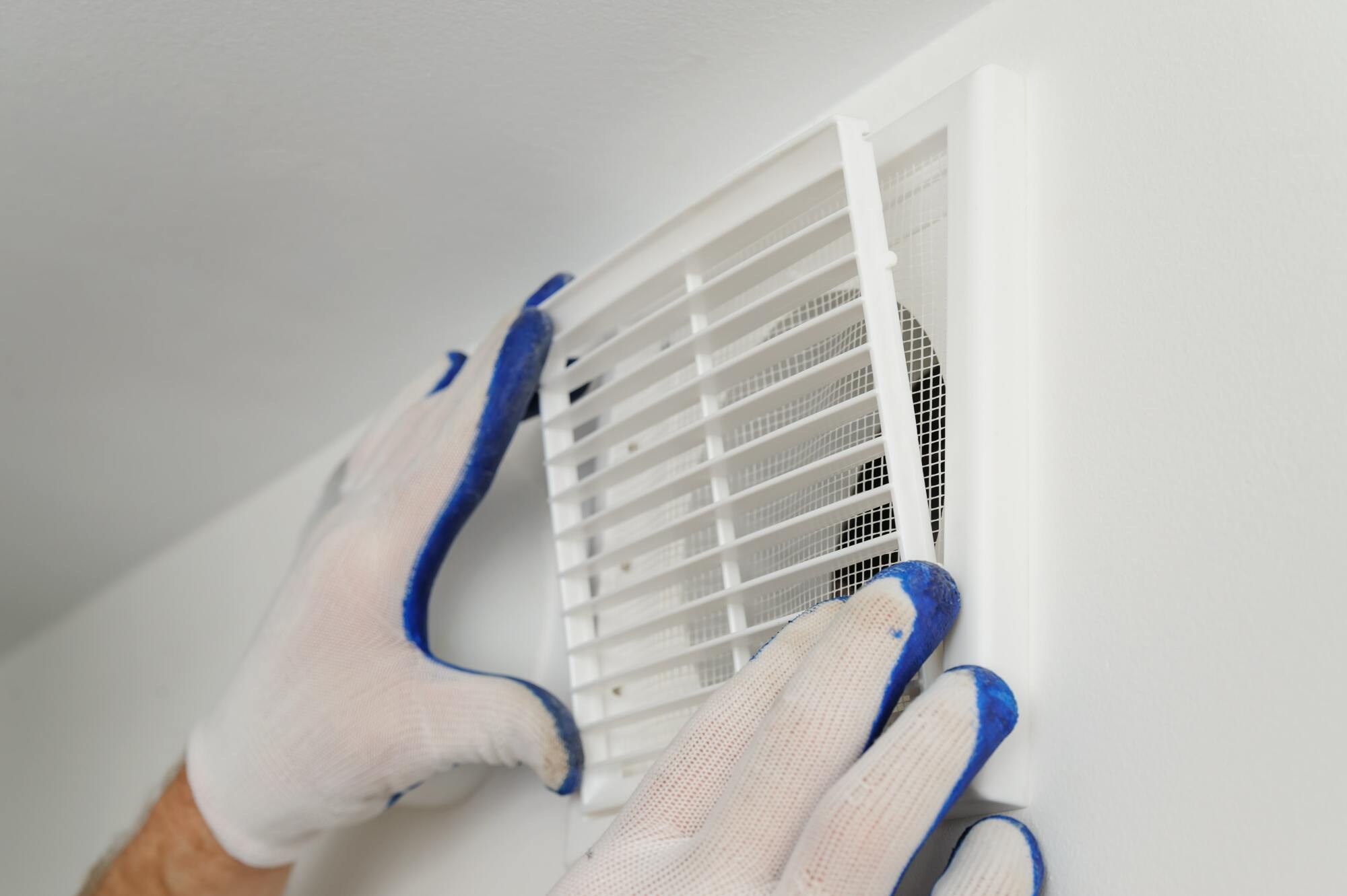 Mise en place de grille de ventilation