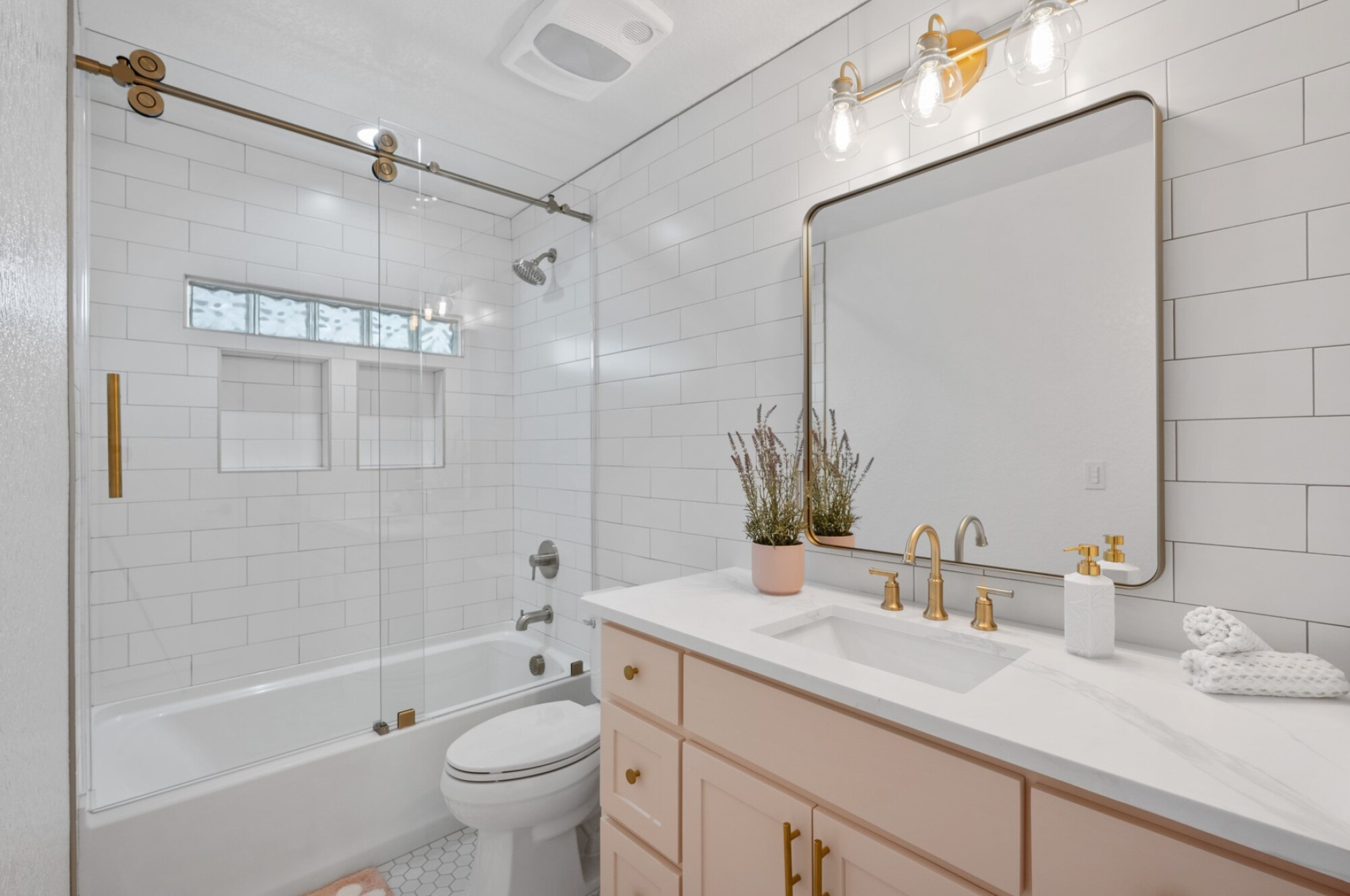 Pose et fourniture de baignoir-douche