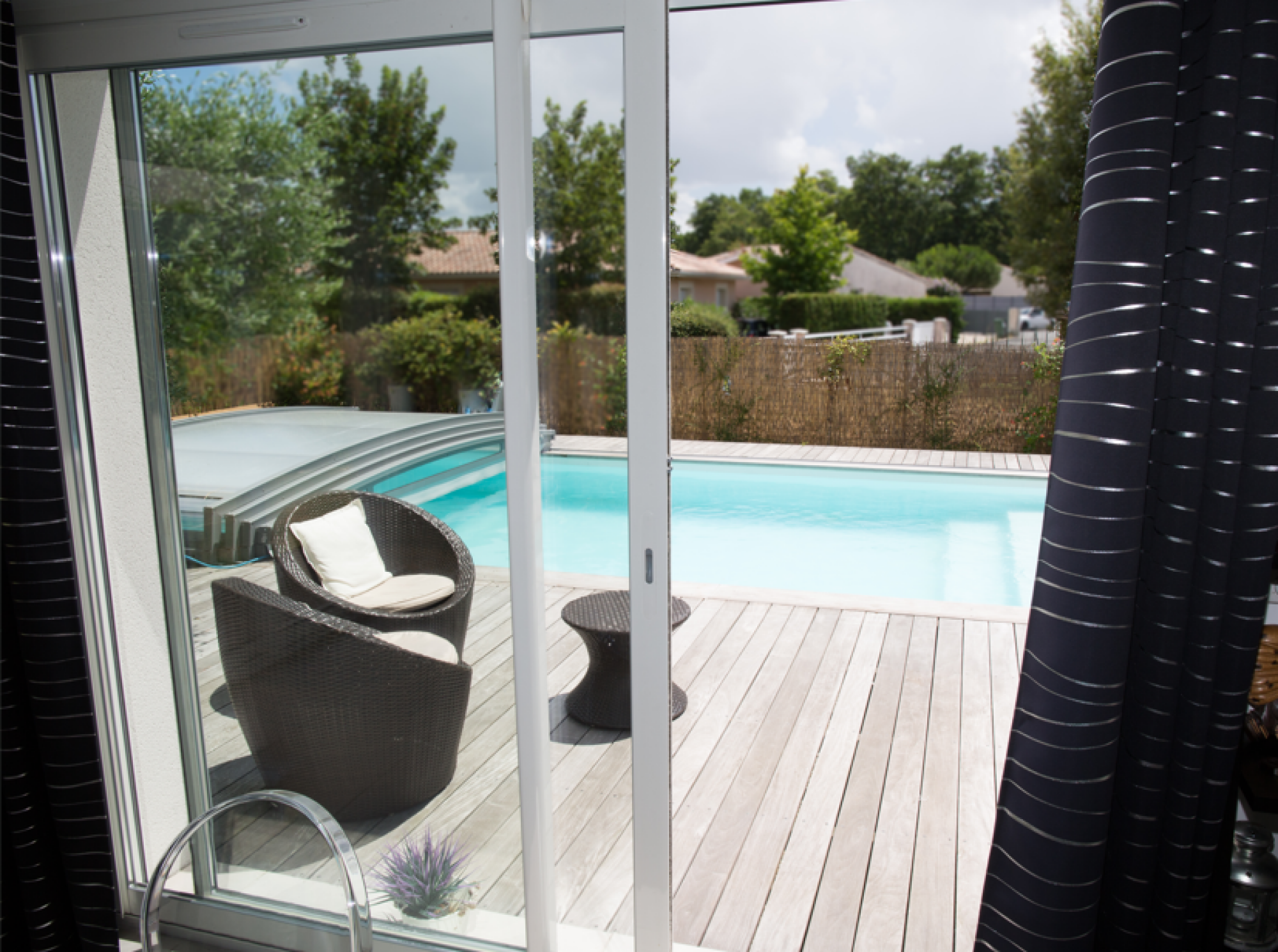 Pose de baie vitrée en pvc