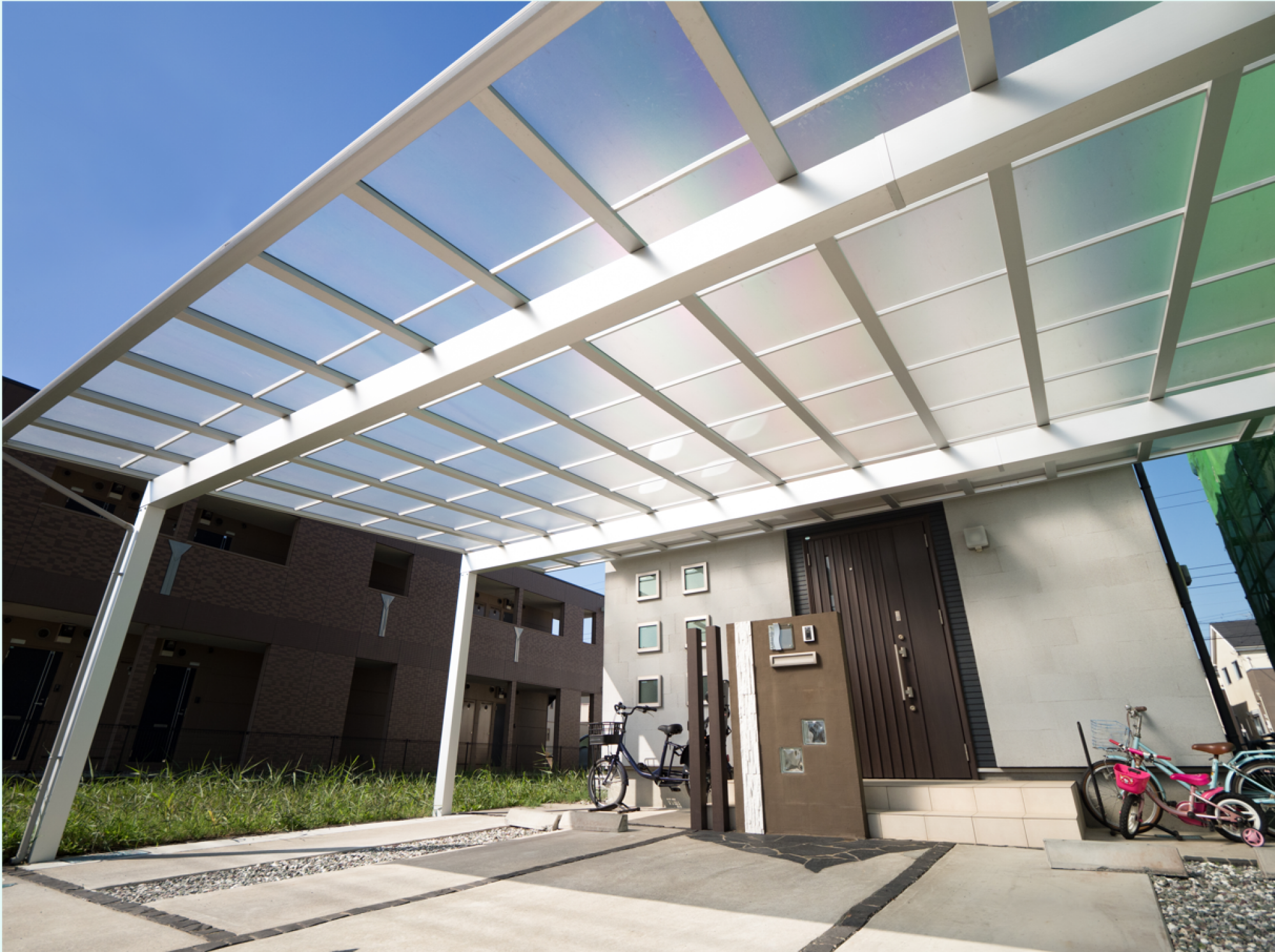 Pose de carport en pvc