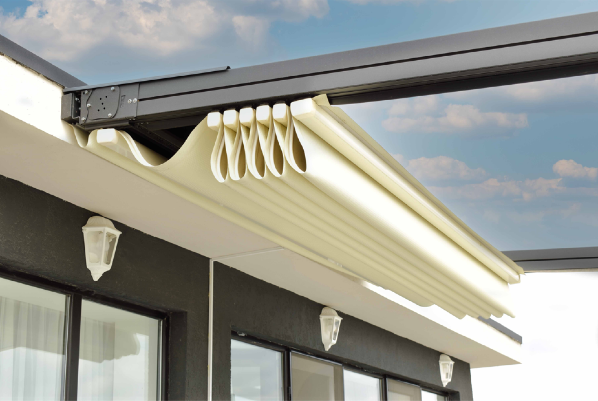 Pose de stores pour pergola