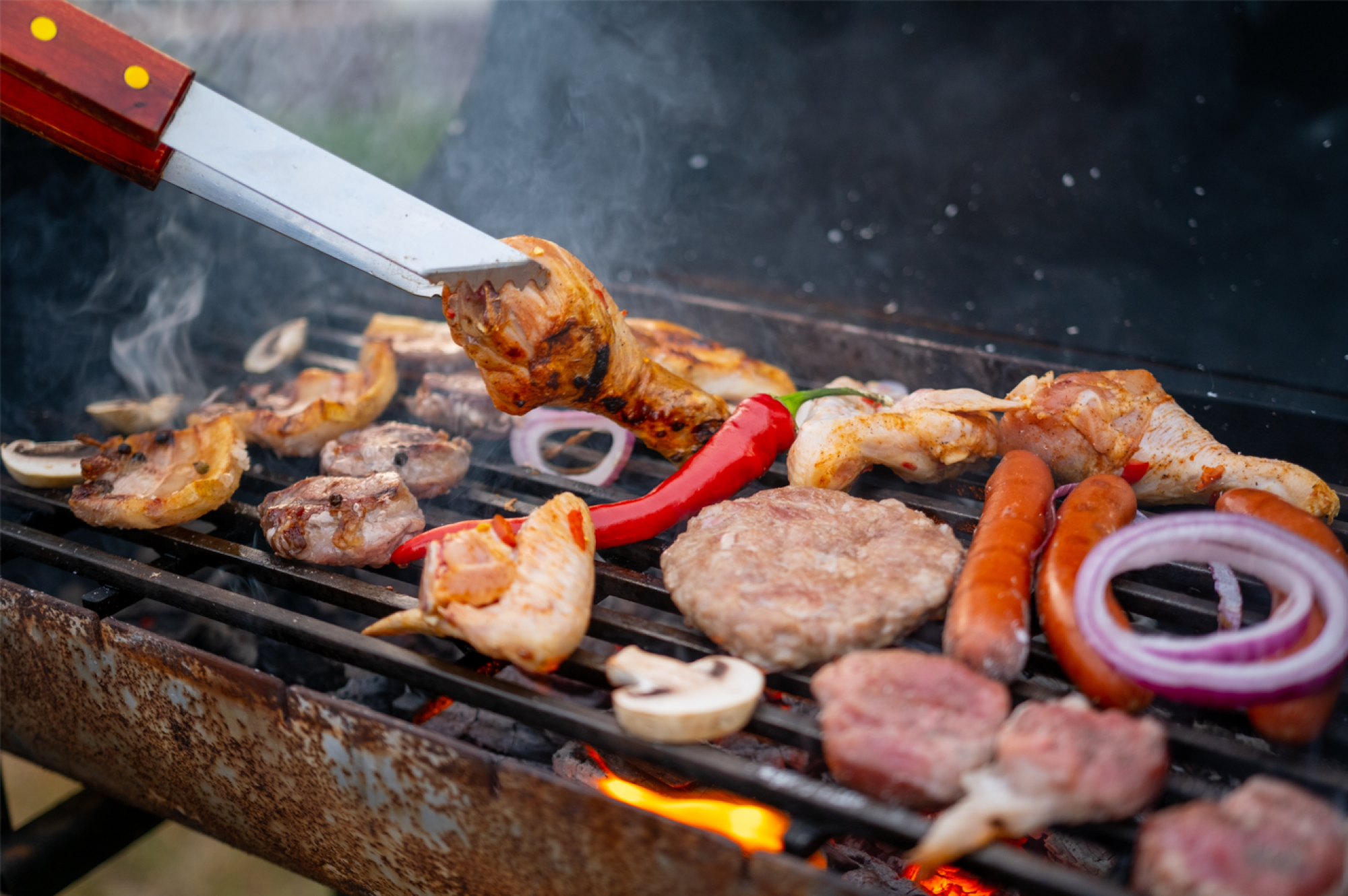 Installation de barbecue au charbon de bois