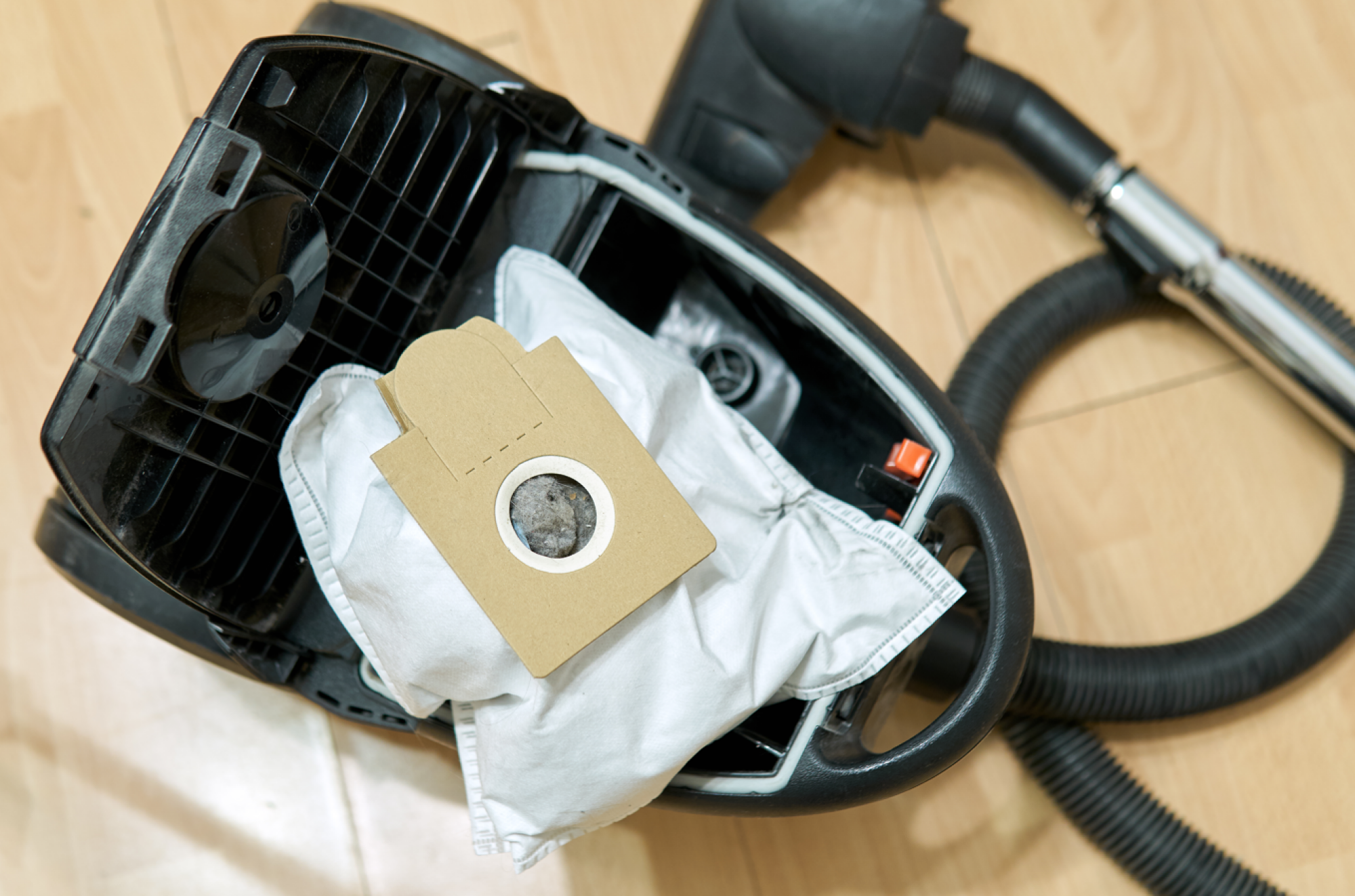 Aspirateur avec sac