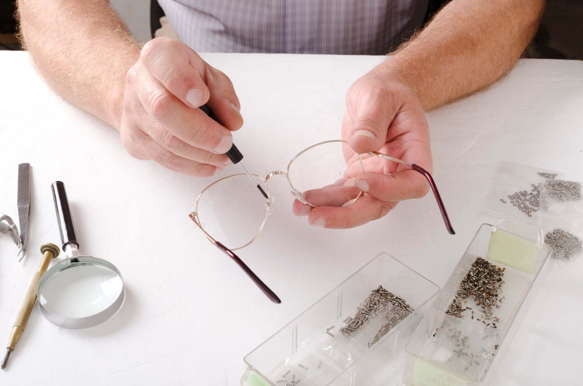 Ajustement de lunettes