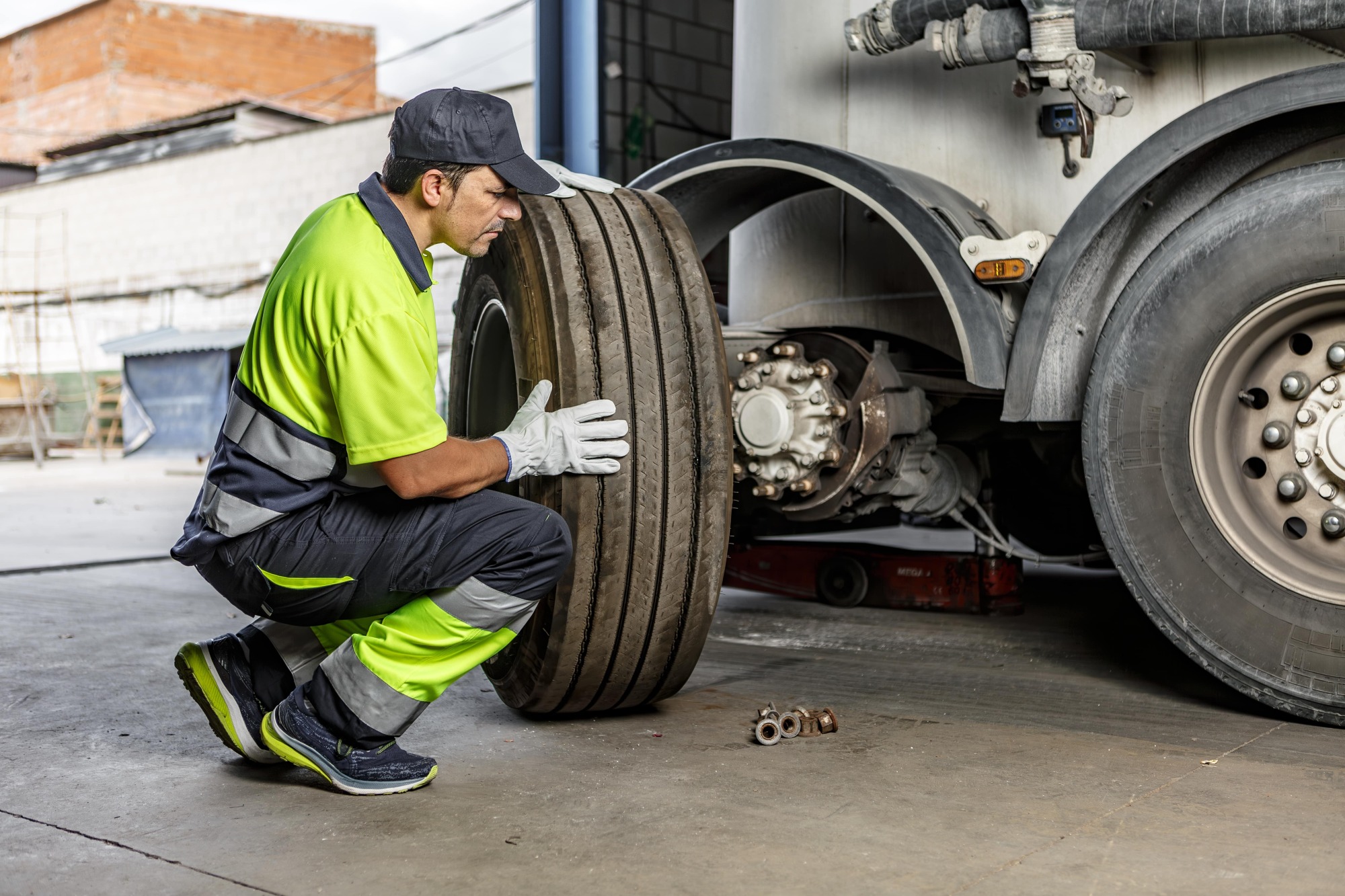 Pneus pour véhicules lourds