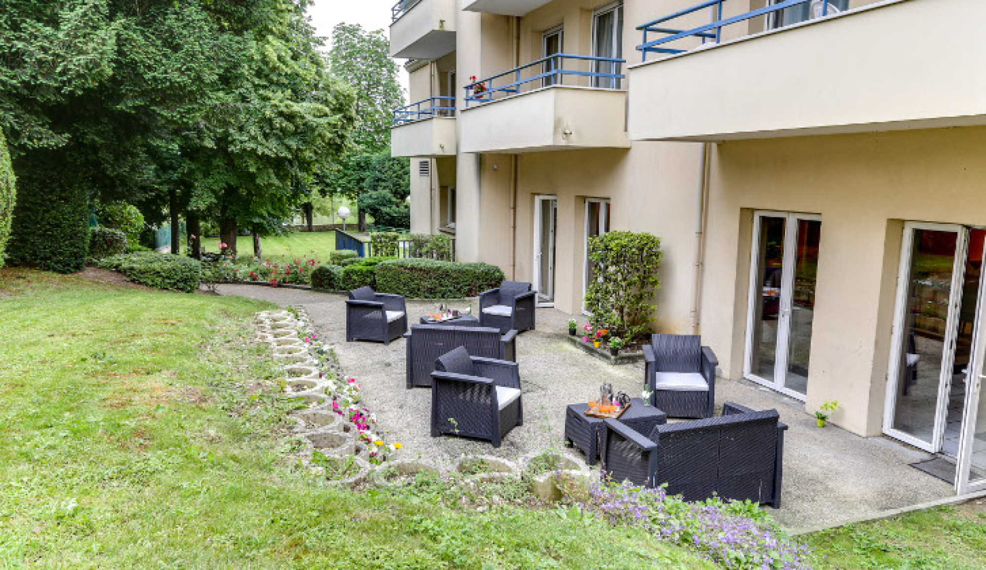 Investissement en chambre médicalisée en EHPAD au loyer de 709 € garanti net d'impôt pour la retraite complémentaire.