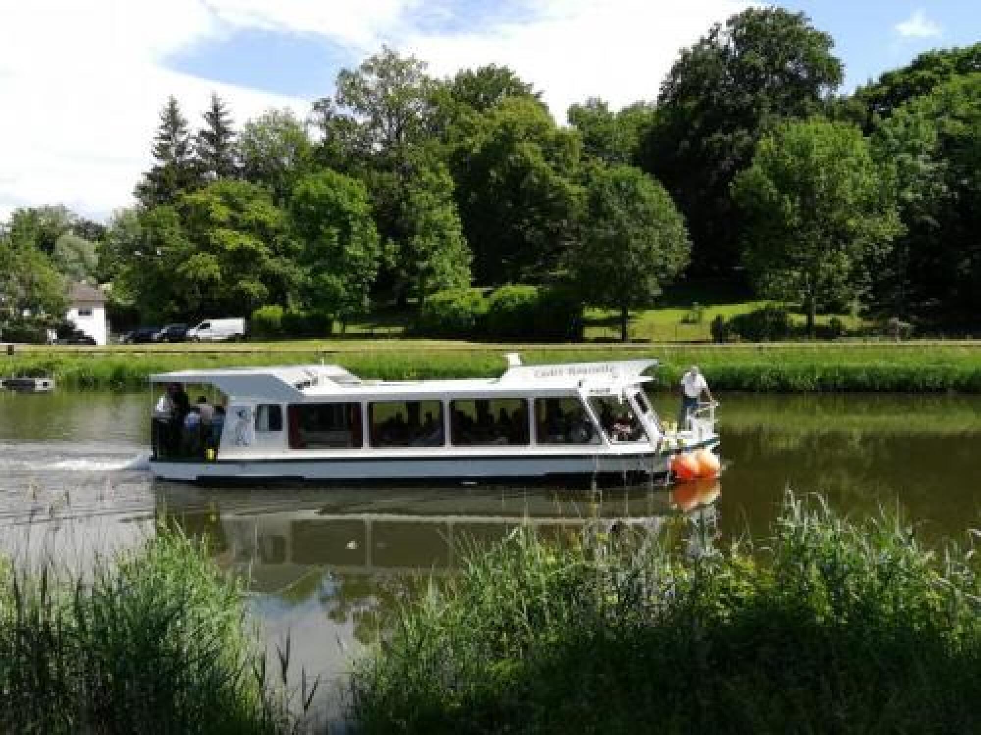 DÉJEUNER-CROISIÉRE SUR LA SAÔNE
